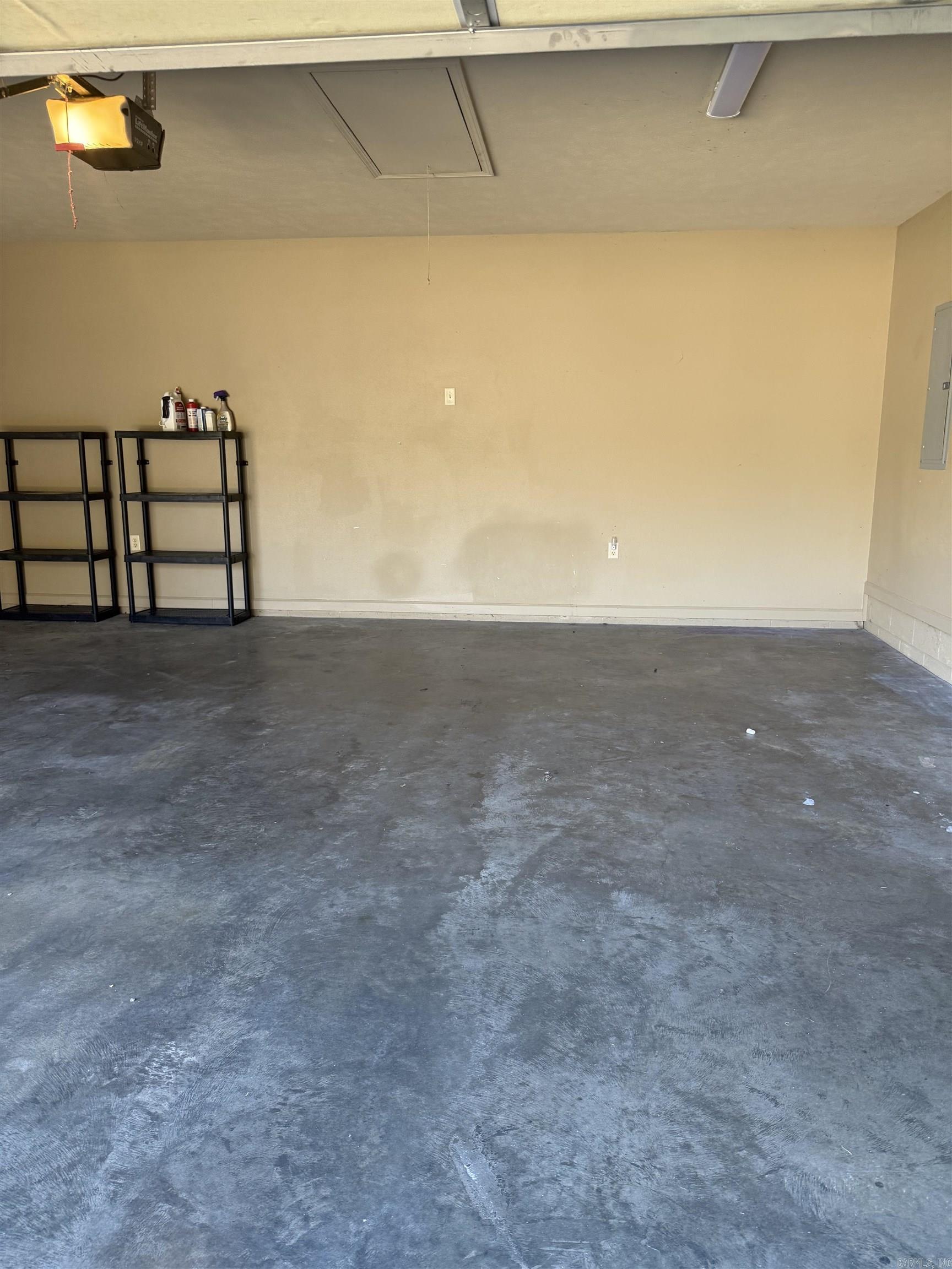 SKYLINE MEADOWS - Residential