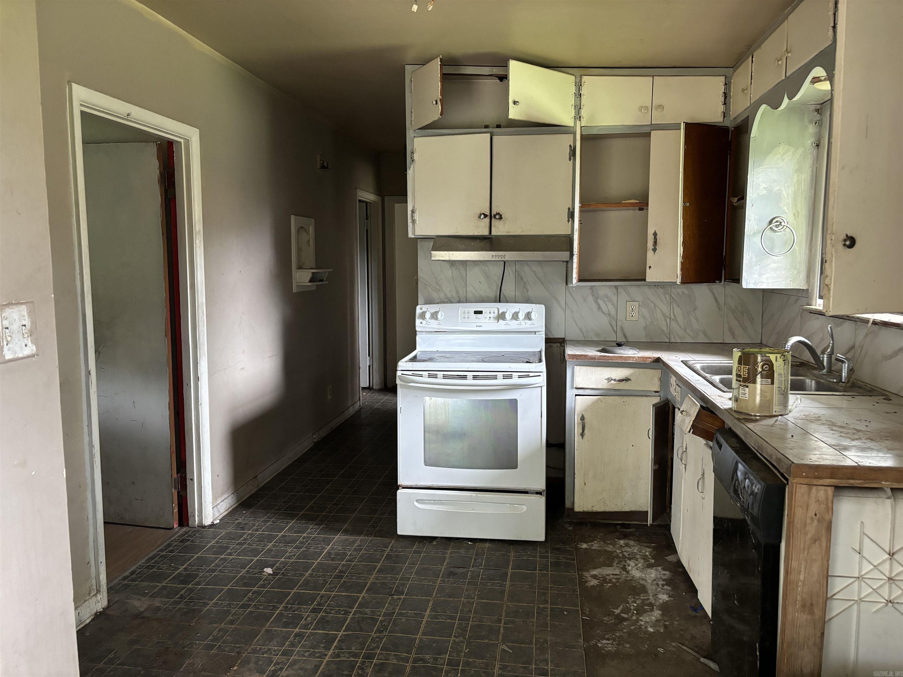 West Markham Street - Residential Income