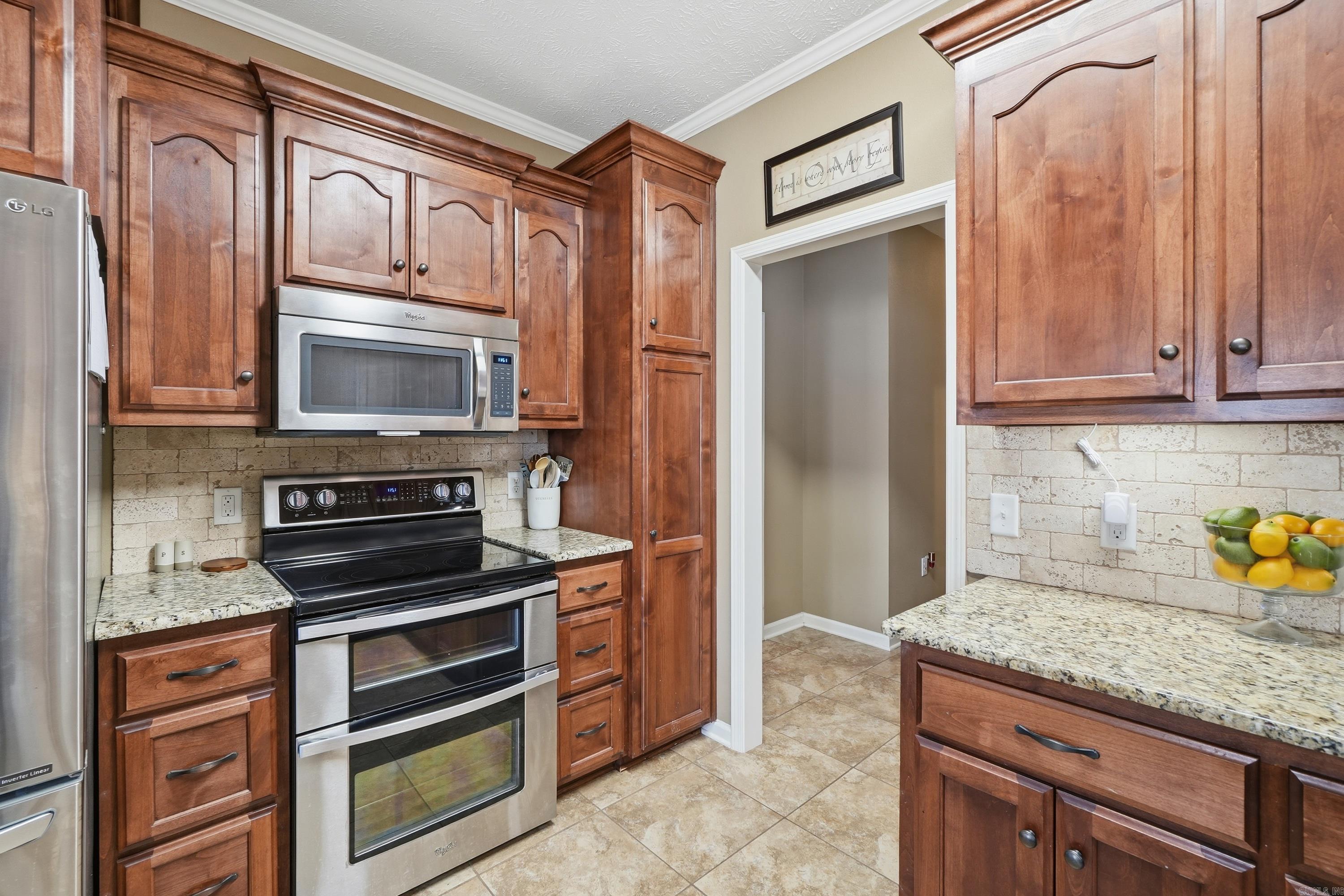 CEDAR KNOLLS & CEDAR VIEW - Residential