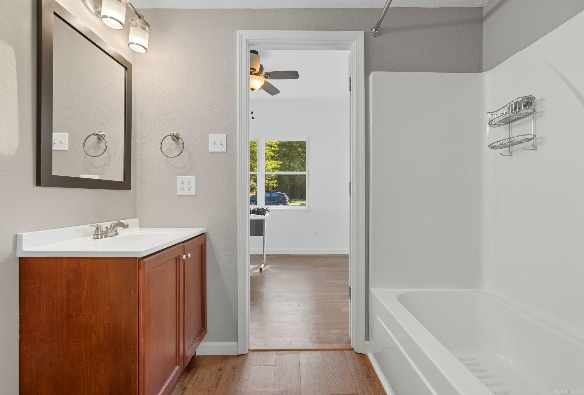 Tite Spot - Residential