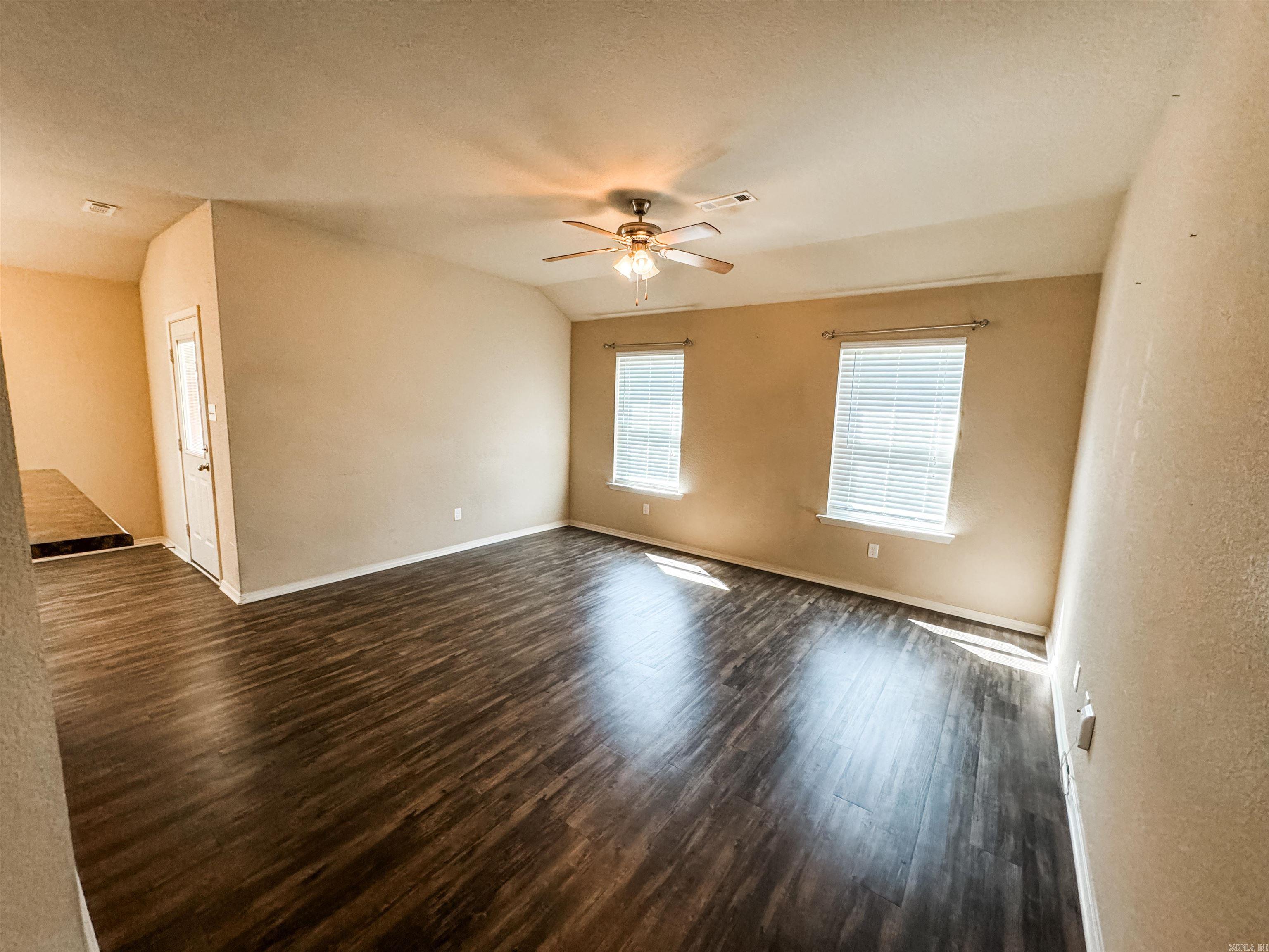 Benjamin Grove - Residential Lease