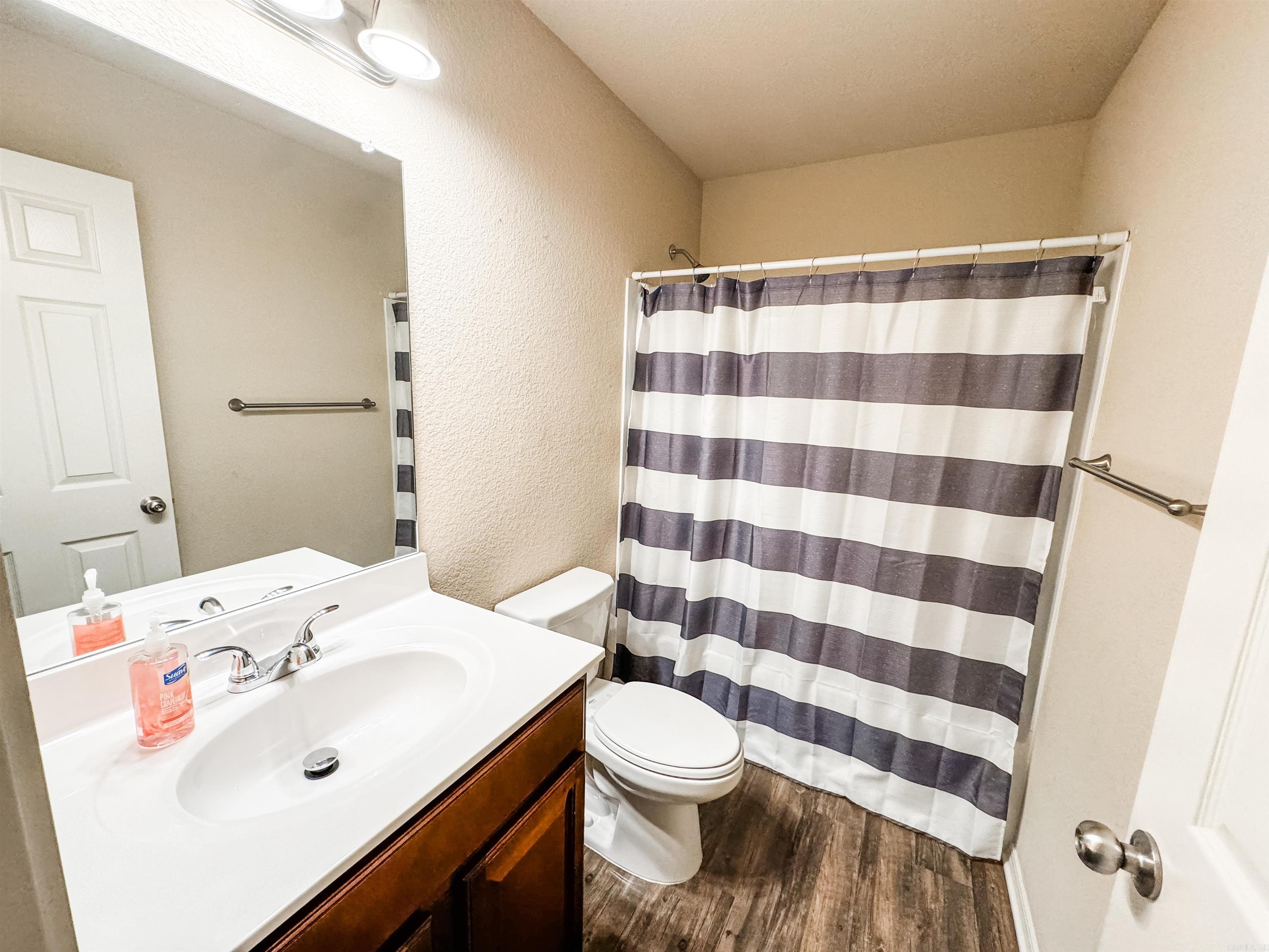 Benjamin Grove - Residential Lease