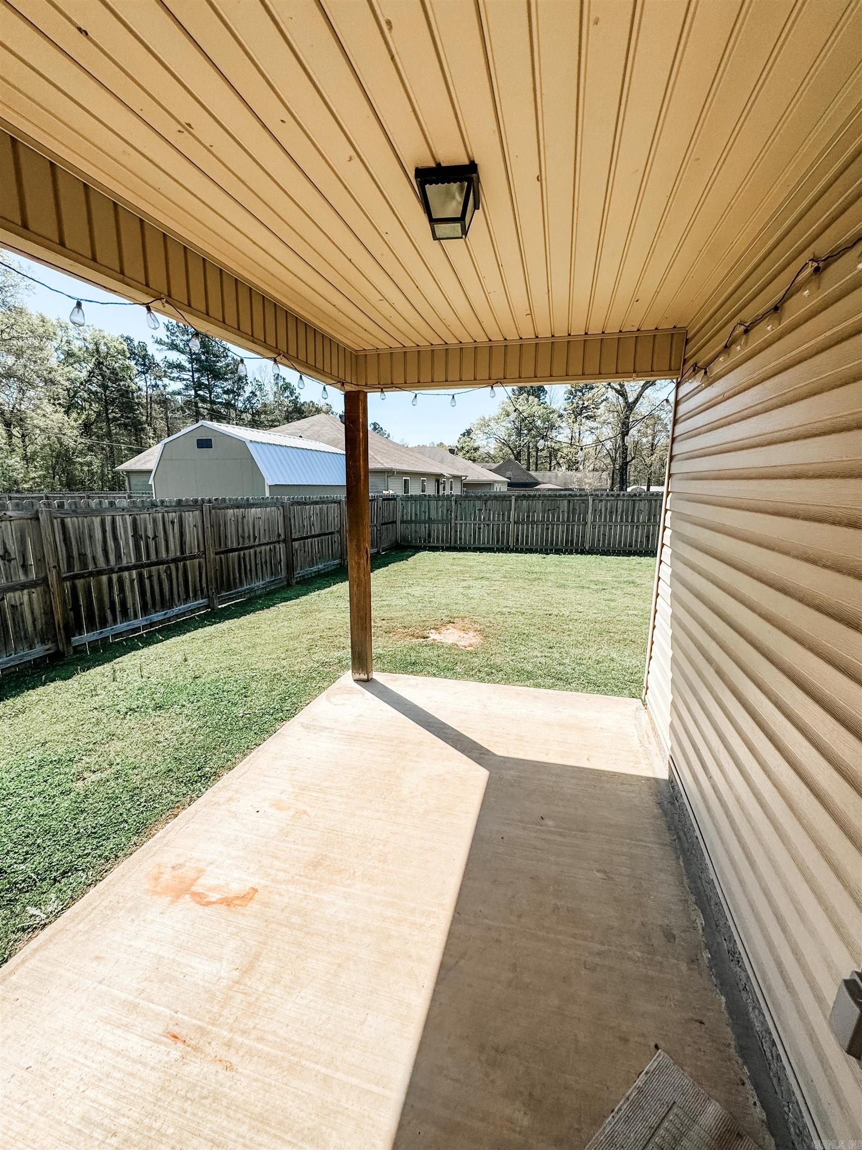 Benjamin Grove - Residential Lease