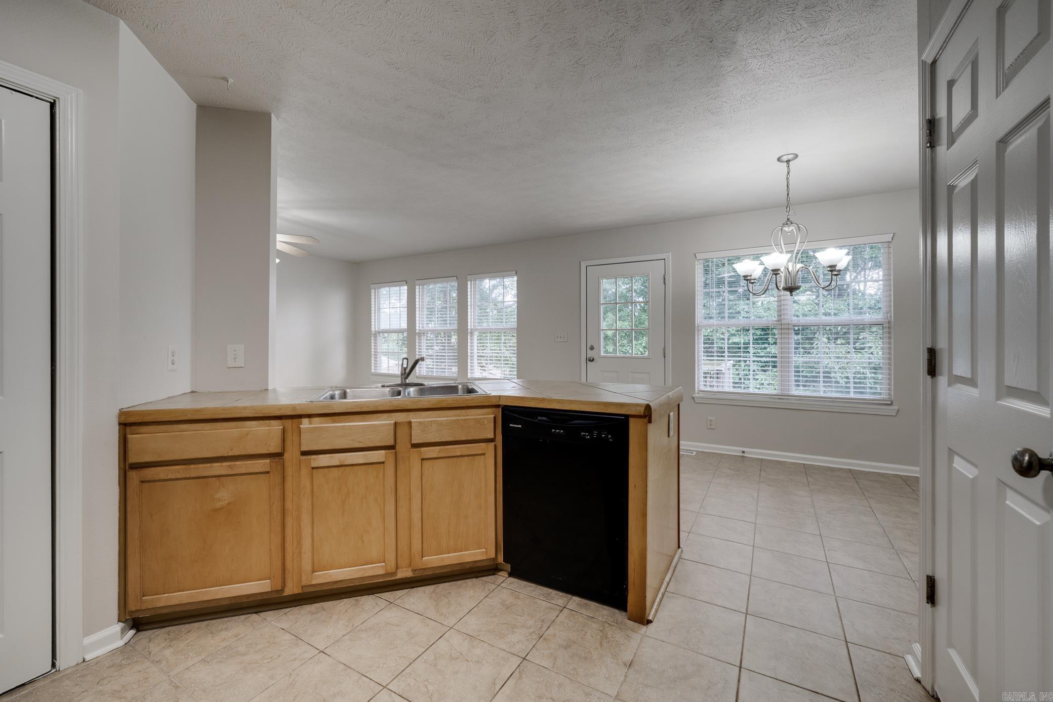 Weston Palce - Residential