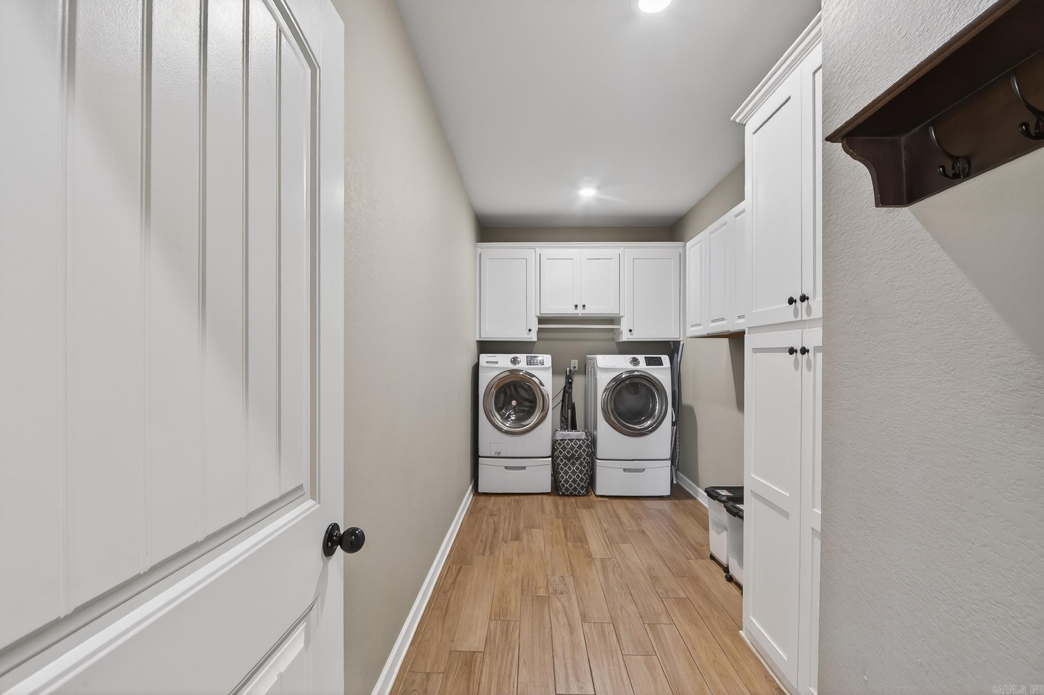 SHADOW CREEK - Residential