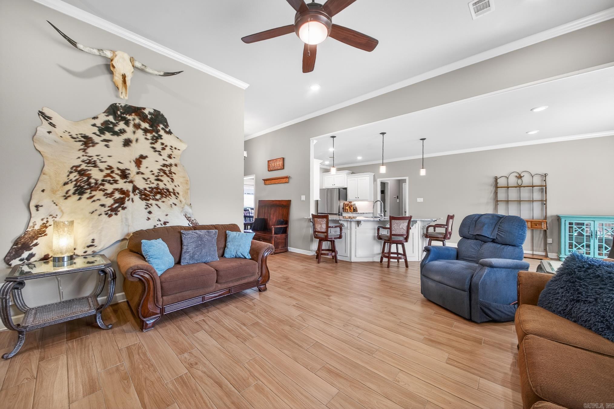 SHADOW CREEK - Residential