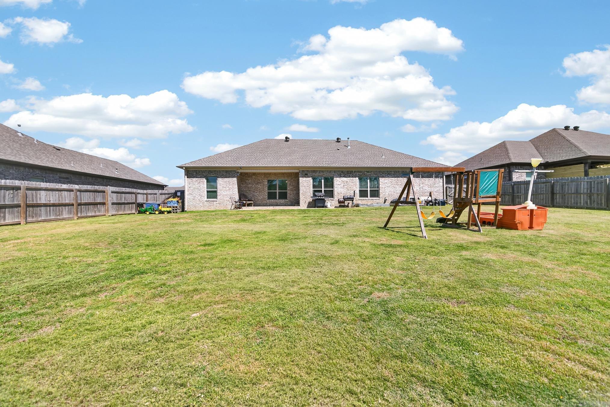 SHADOW CREEK - Residential