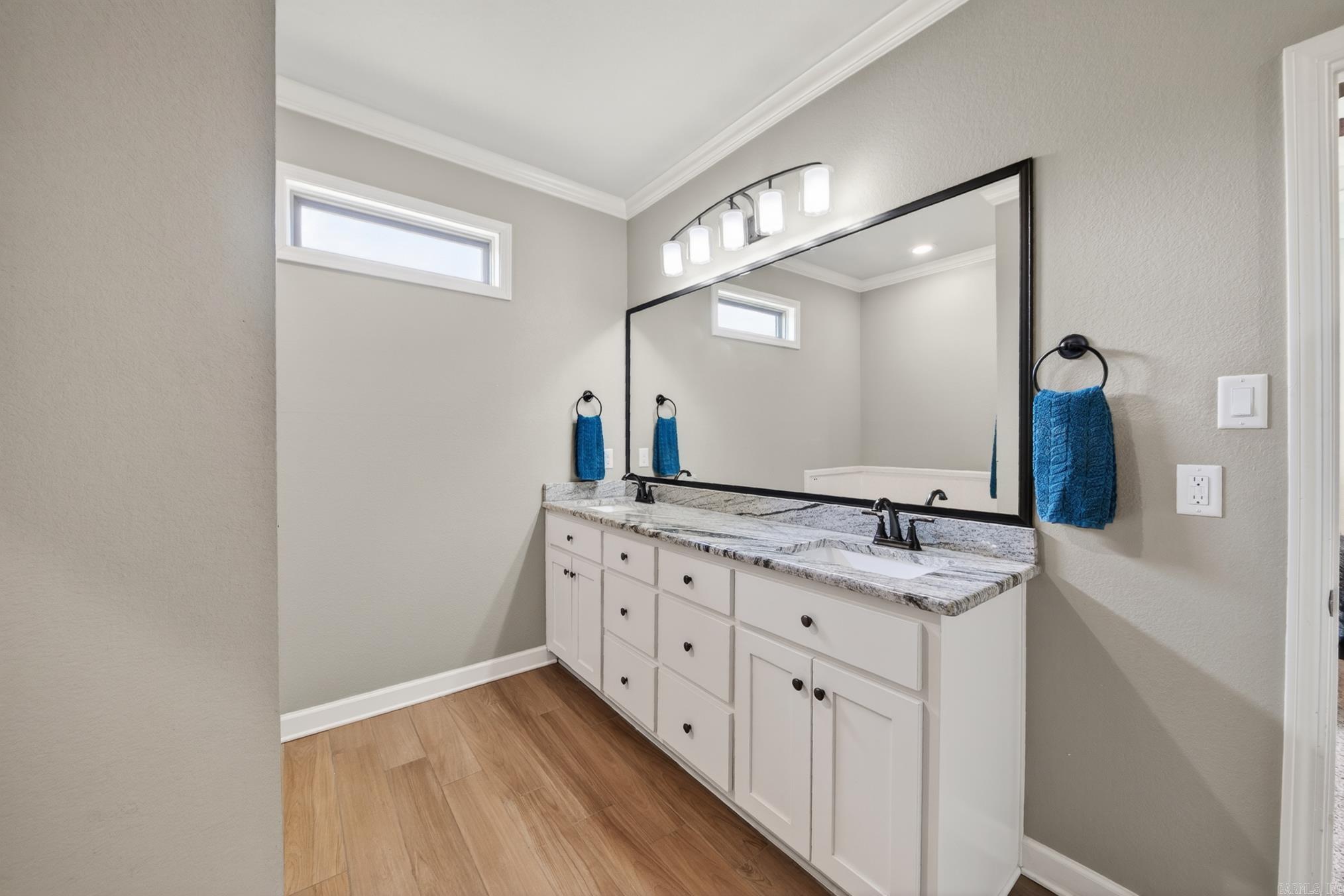 SHADOW CREEK - Residential