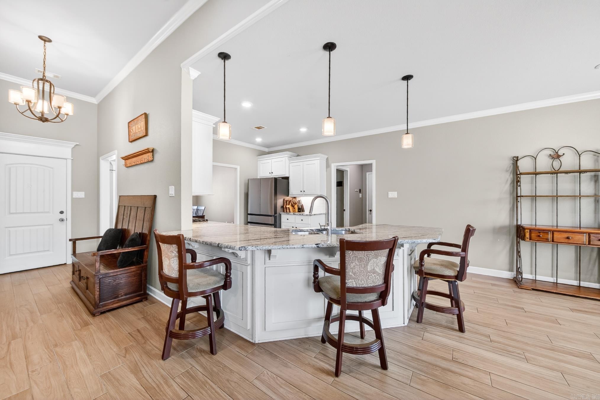 SHADOW CREEK - Residential