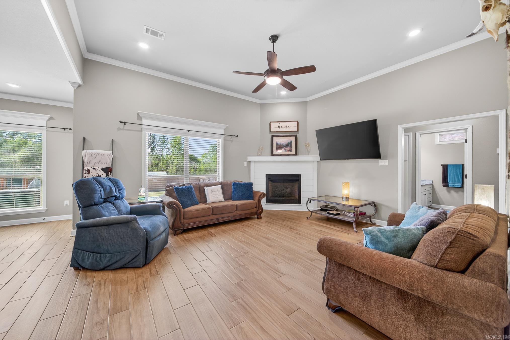 SHADOW CREEK - Residential