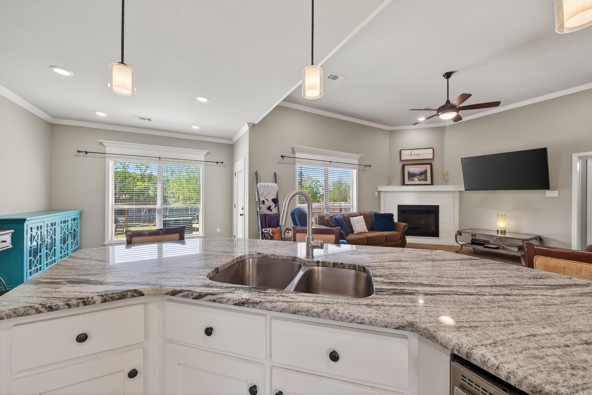 SHADOW CREEK - Residential