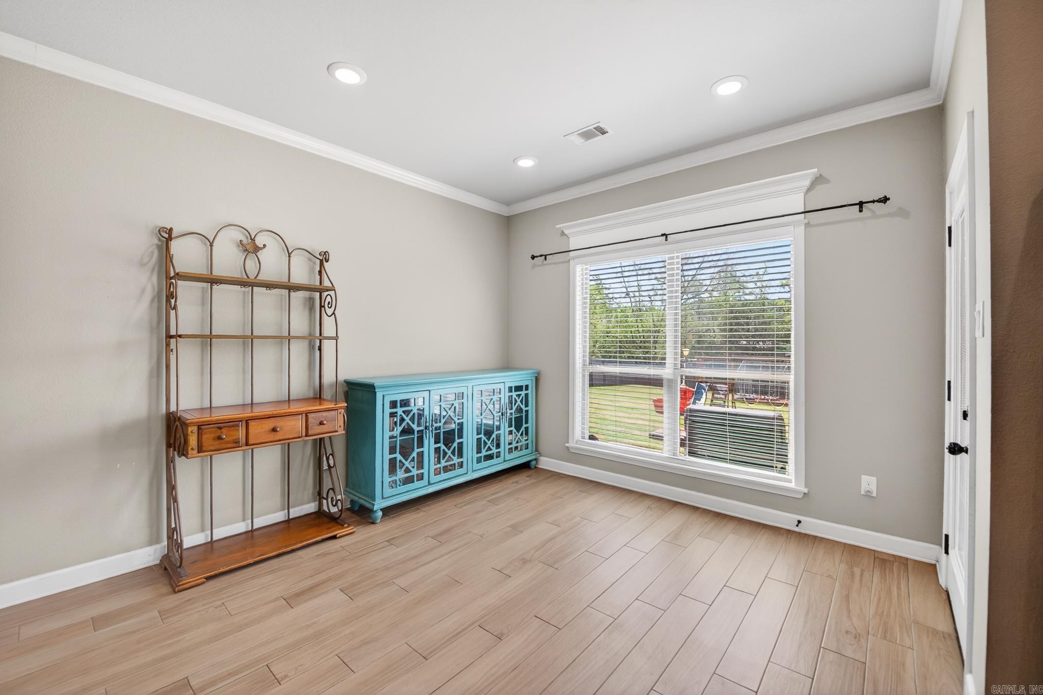 SHADOW CREEK - Residential