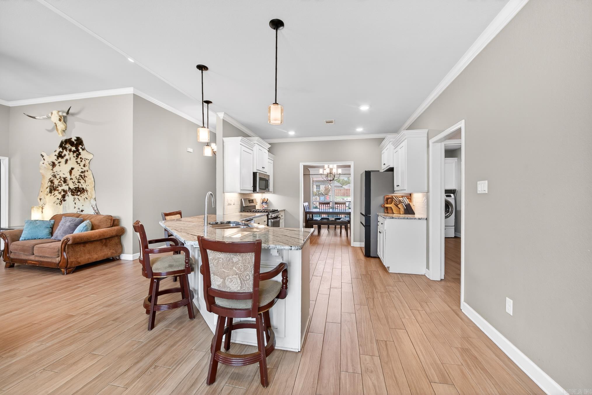 SHADOW CREEK - Residential