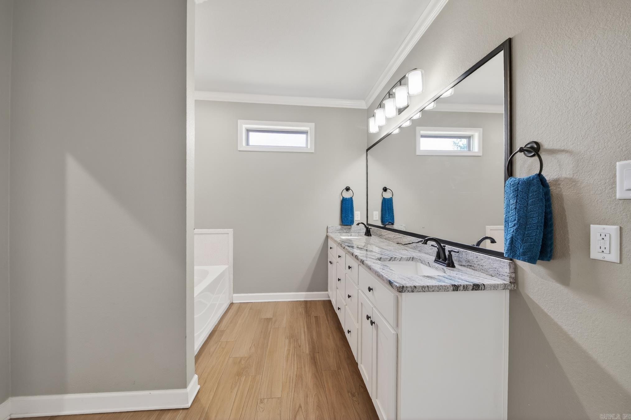 SHADOW CREEK - Residential