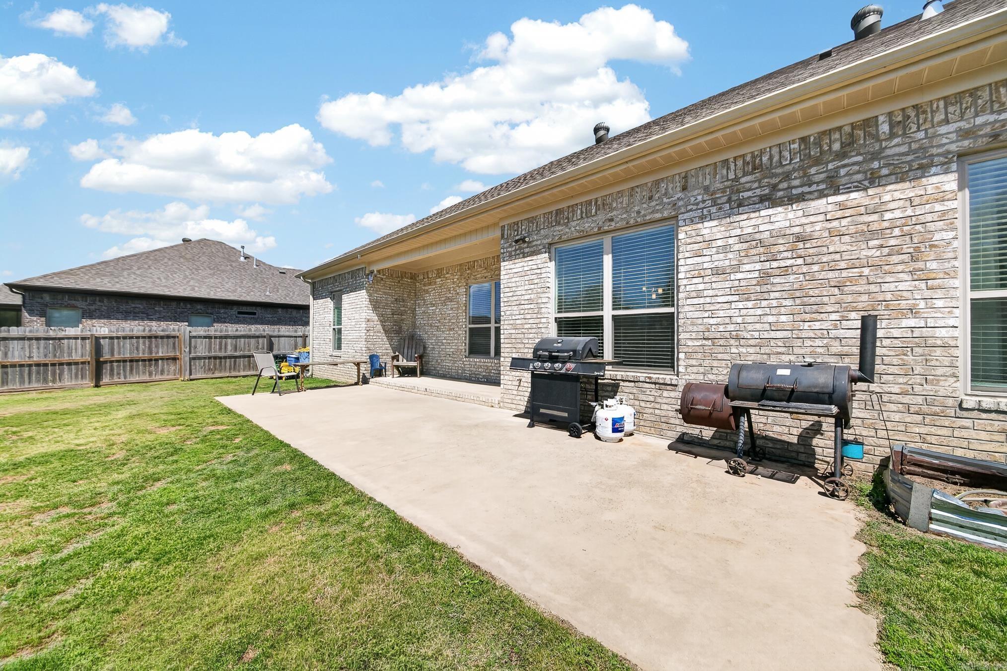 SHADOW CREEK - Residential