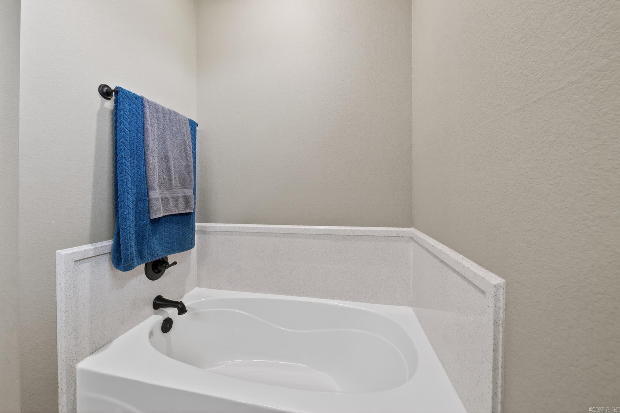 SHADOW CREEK - Residential