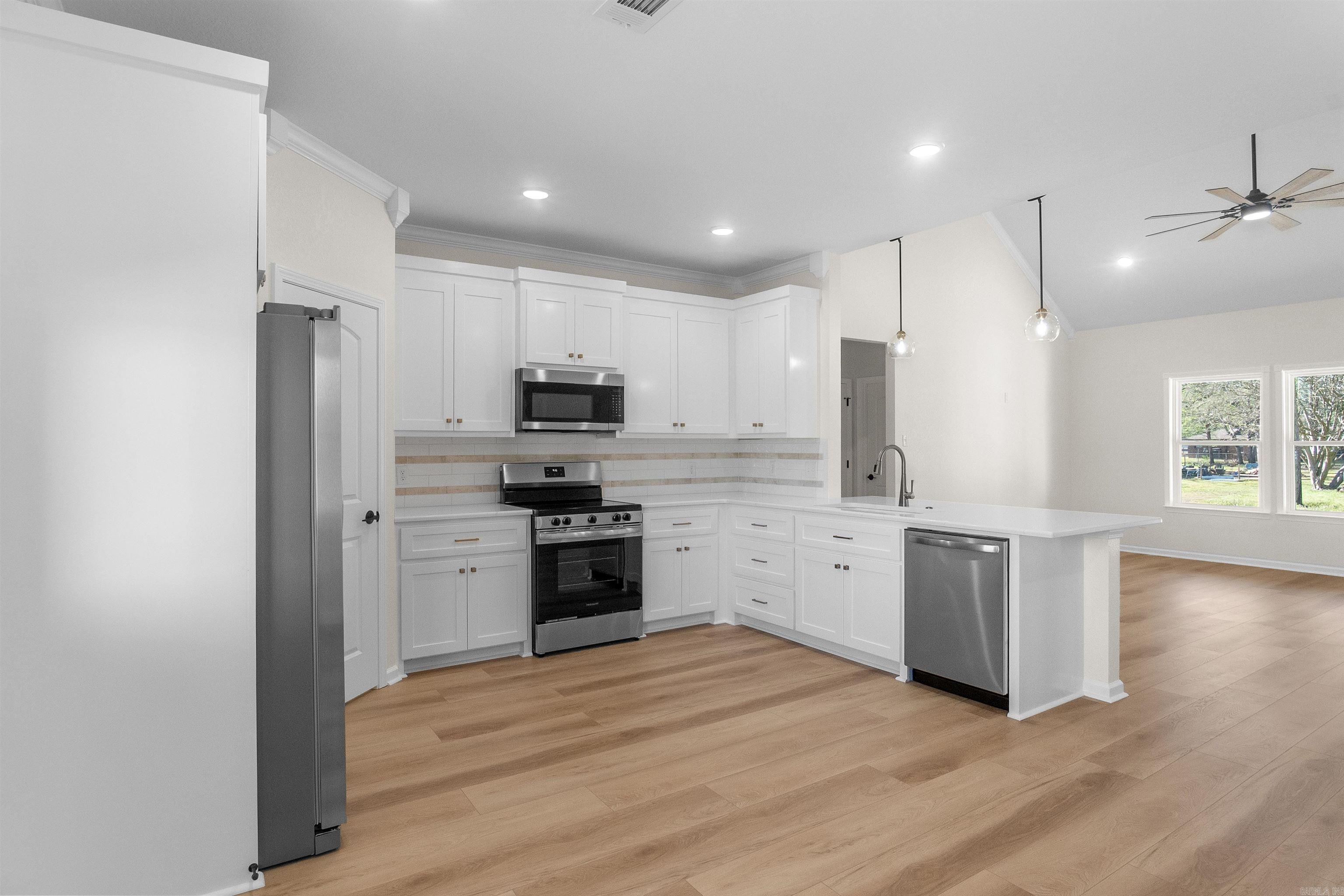 FLORIDIAN HEIGHTS PHASE 1 - Residential