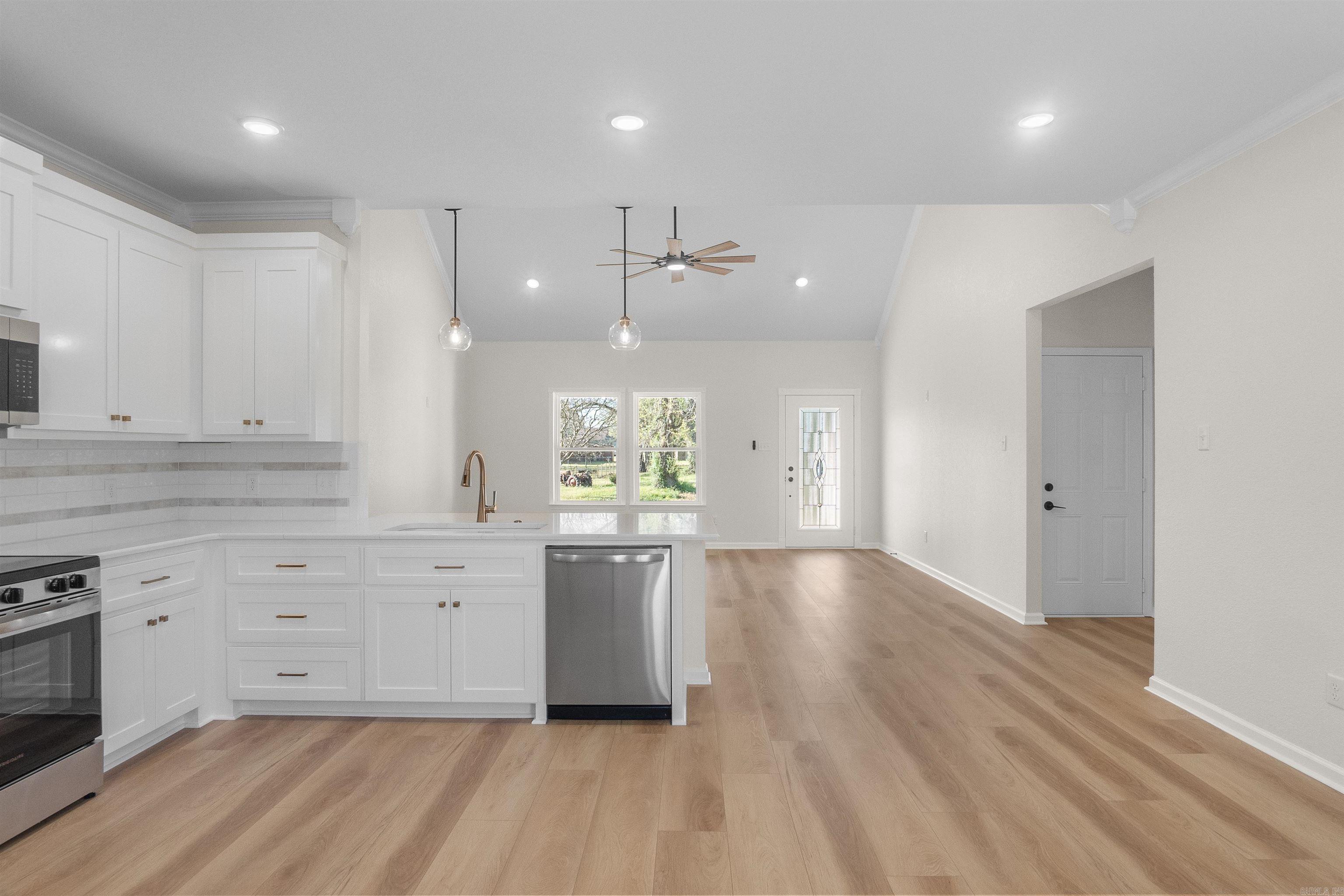 FLORIDIAN HEIGHTS PHASE 1 - Residential