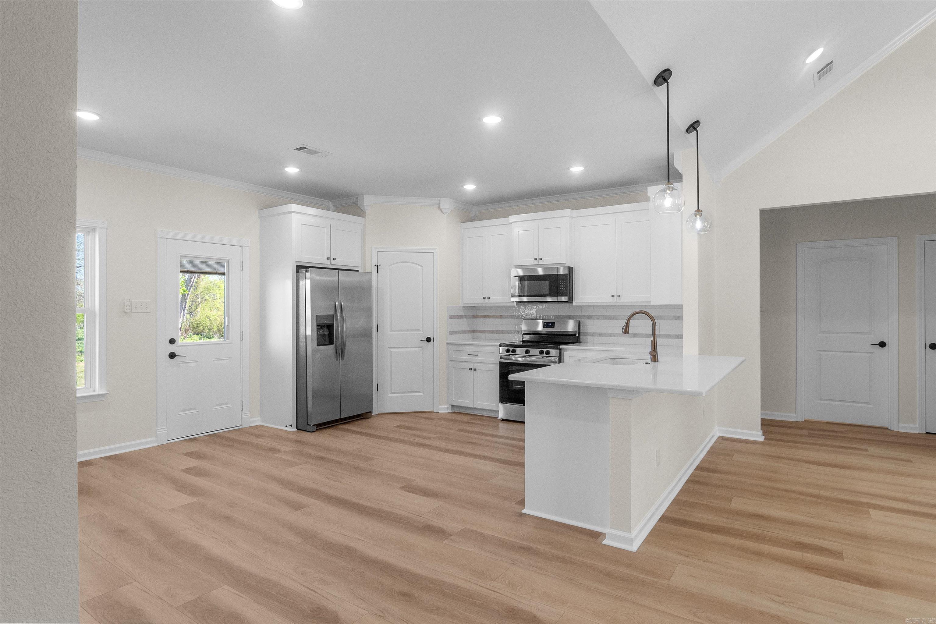 FLORIDIAN HEIGHTS PHASE 1 - Residential