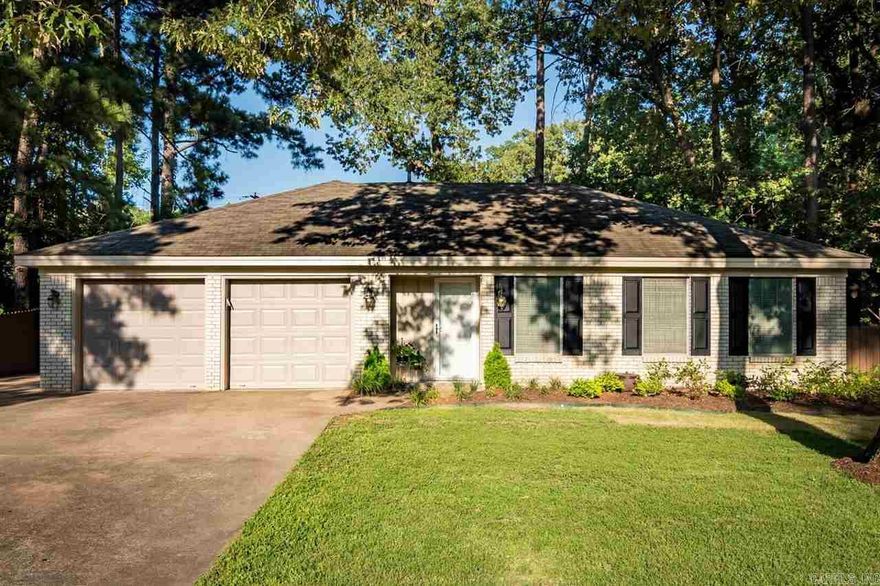 This stunning all brick home has been completely renovated including kitchen and both bathrooms.  Granite countertops, all solid flooring through out home. Knock out property with 1878 square feet that features four bedrooms that are all very spacious.  Two large living areas not to mention the fantastic cover/screended in patio.  You will want to have coffee out there every morning!  New AC unit in 2016, Roof approx. 2010, with reworked electrical and plumbing.  This won't be on the market long!!!!