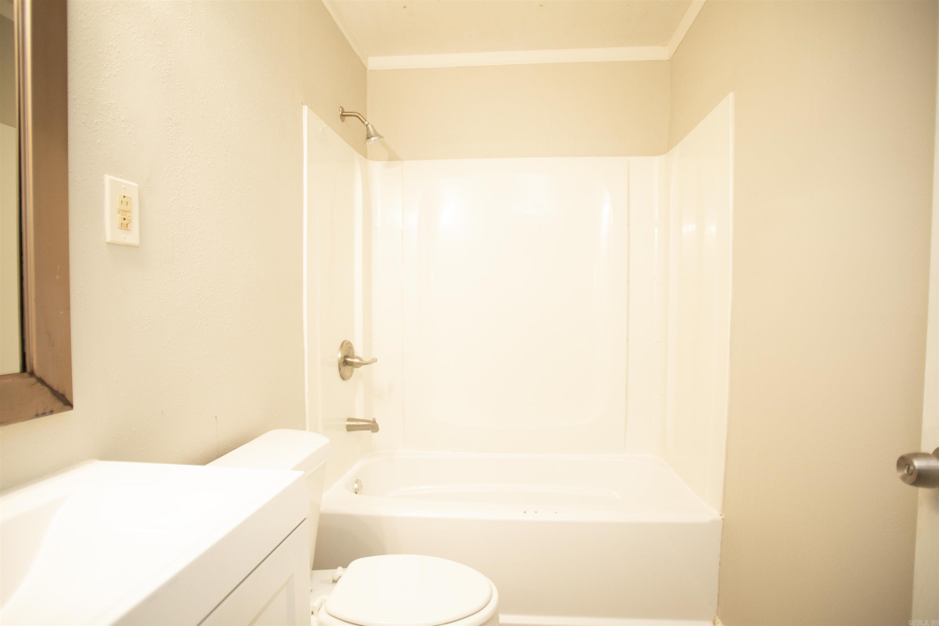 Barrow John - Residential Lease