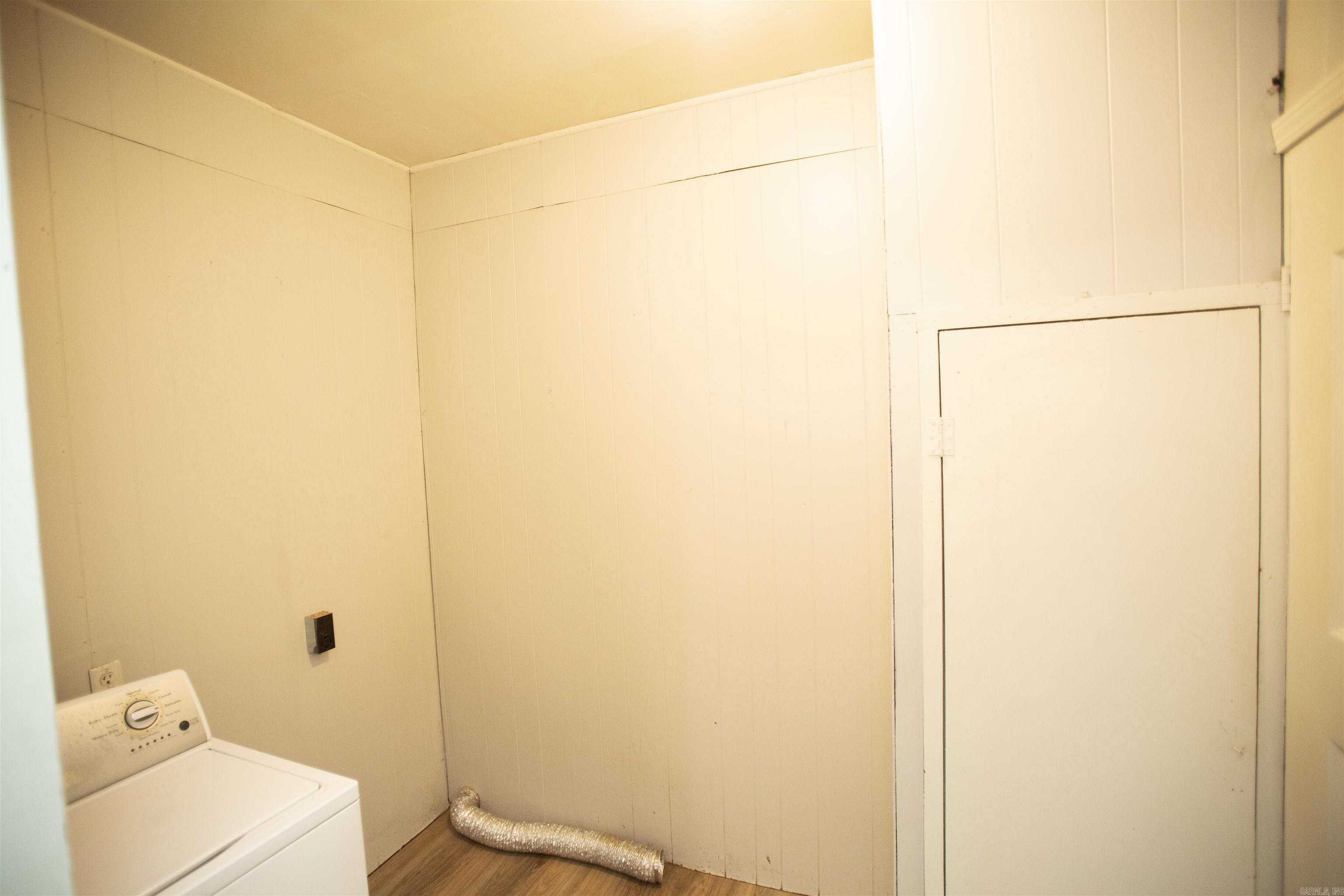 Barrow John - Residential Lease