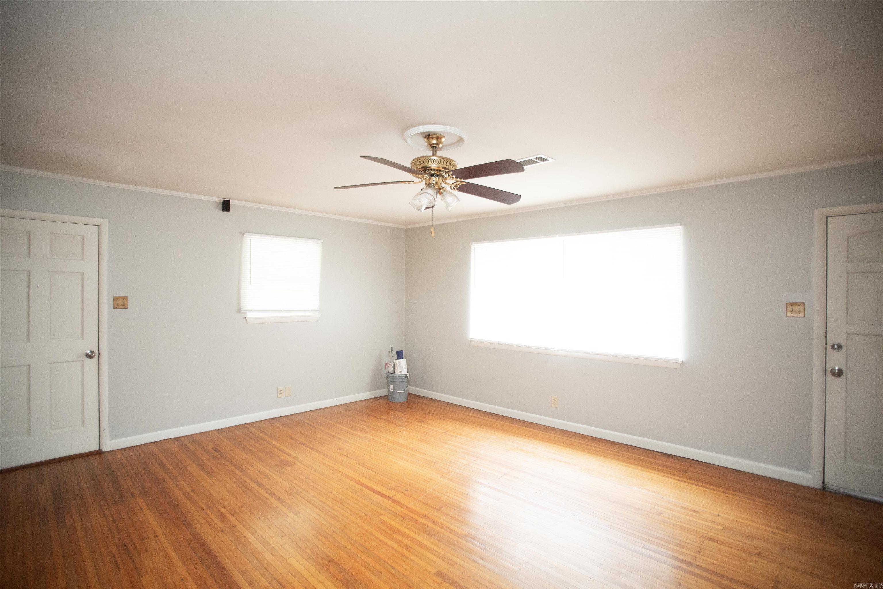 Barrow John - Residential Lease