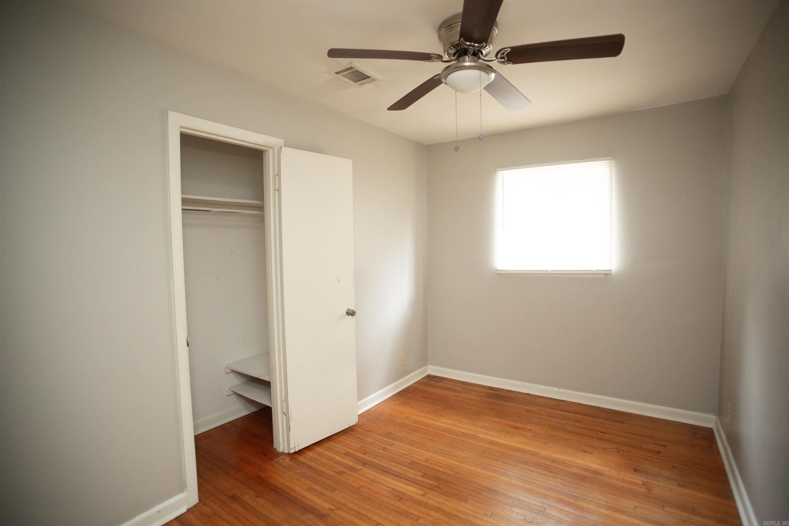 Barrow John - Residential Lease