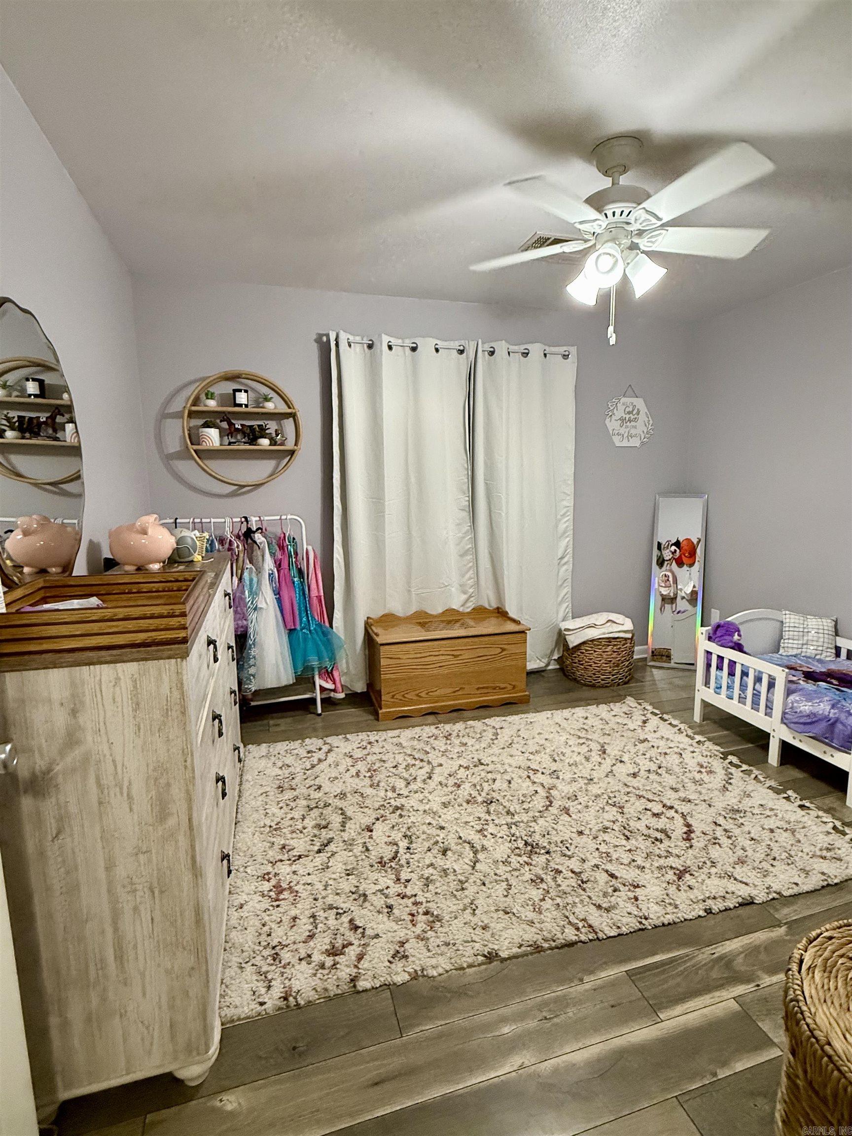 Gray Oaks - Residential