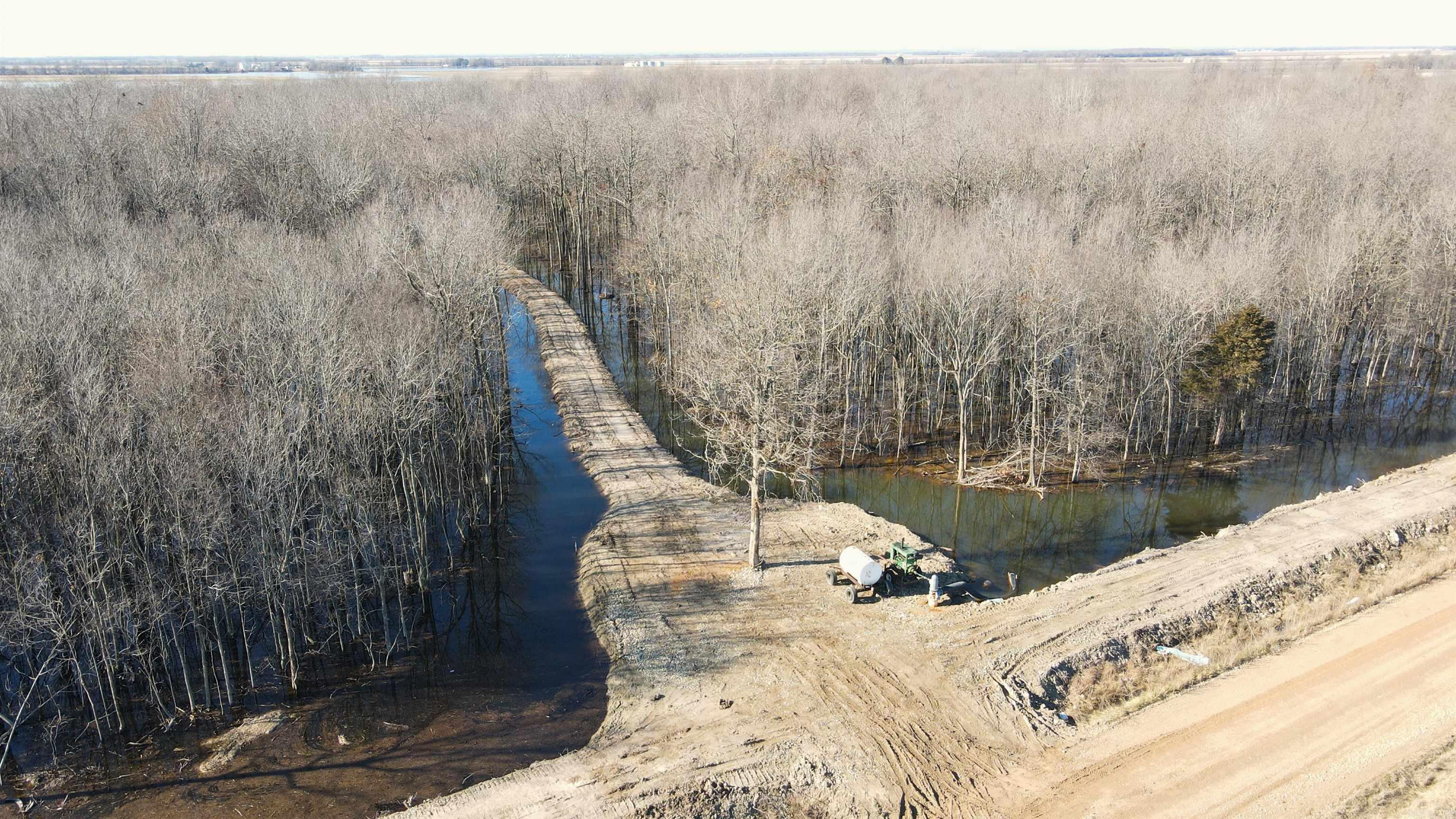 Metes & Bounds - Land