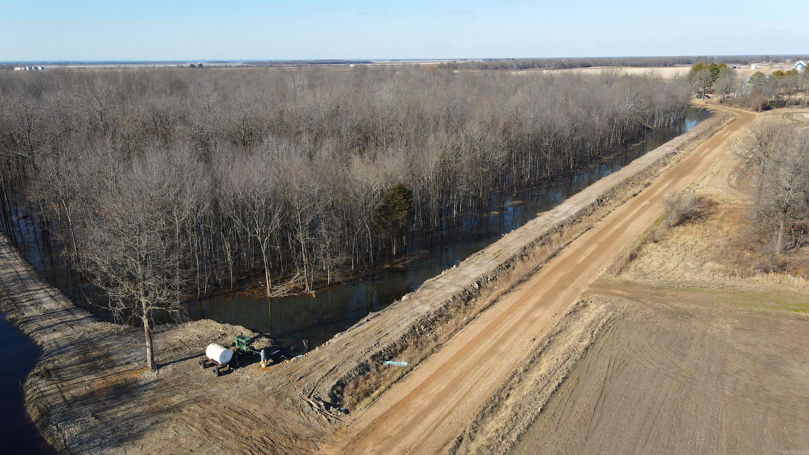 Metes & Bounds - Land