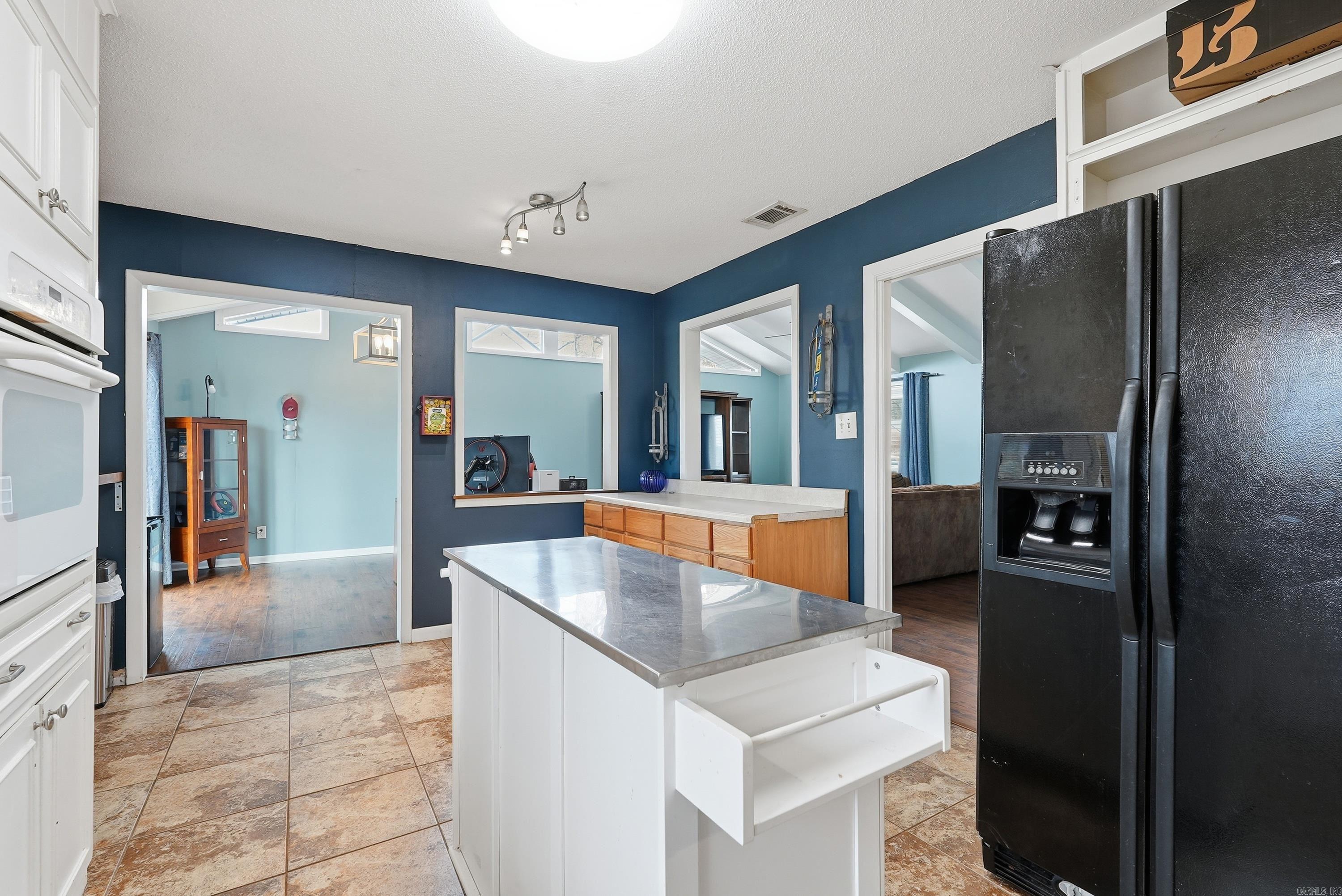 STURBRIDGE - Residential