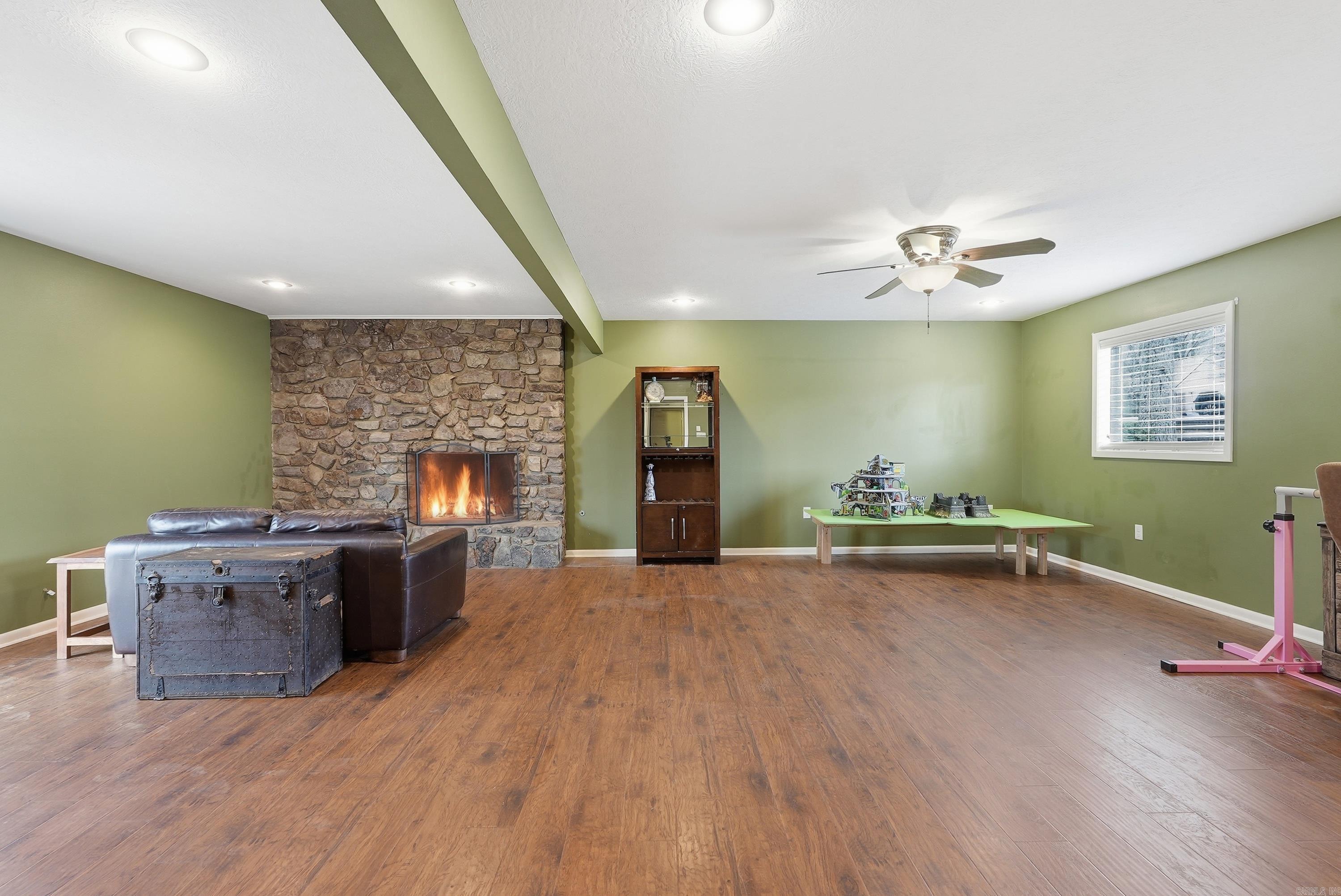 STURBRIDGE - Residential