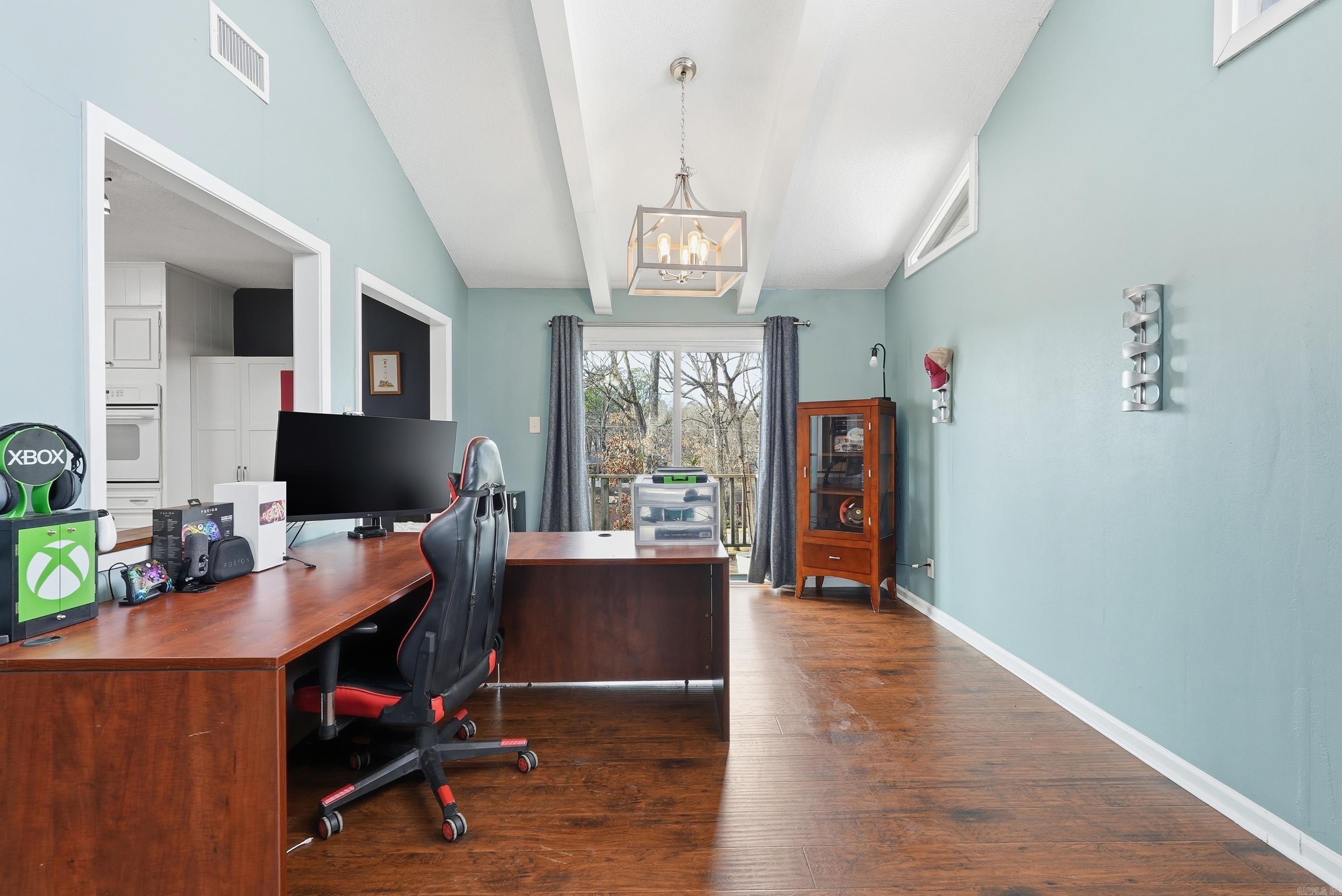 STURBRIDGE - Residential