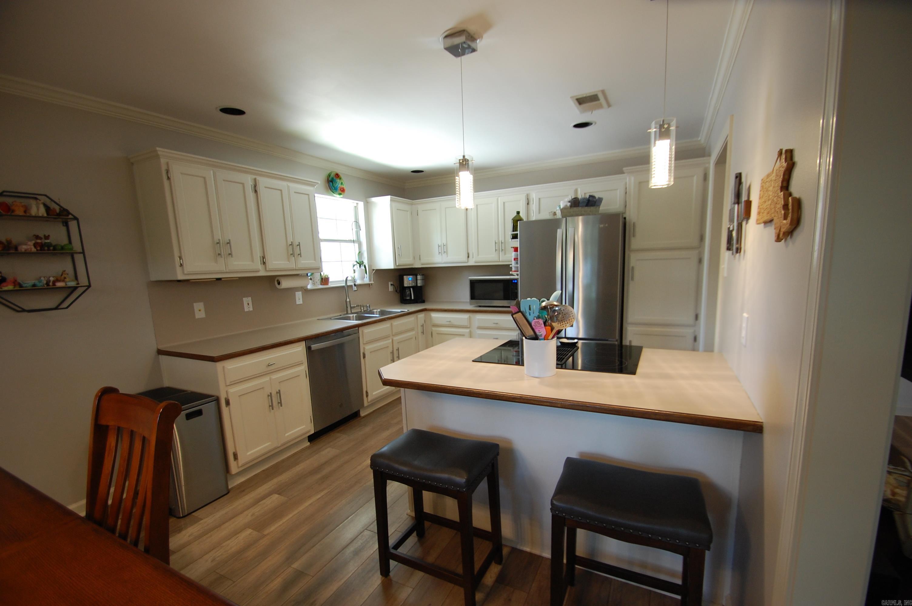 CHERRY CREEK ADDN - Residential