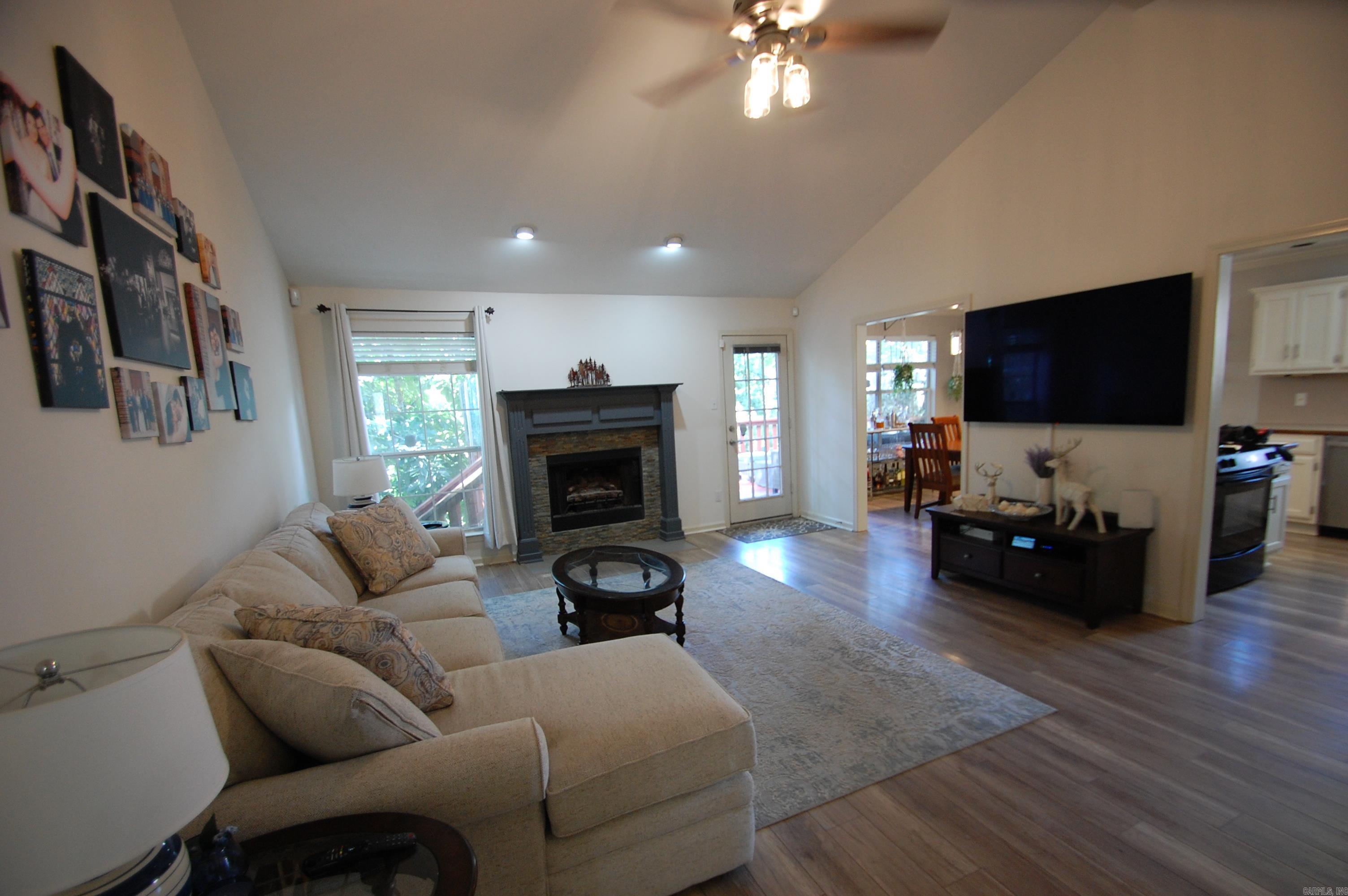 CHERRY CREEK ADDN - Residential