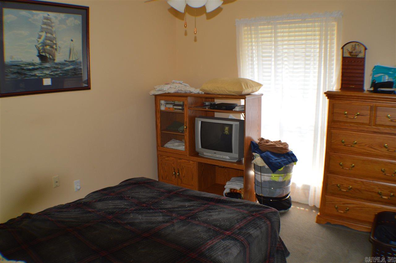 North Hills Manor - Residential