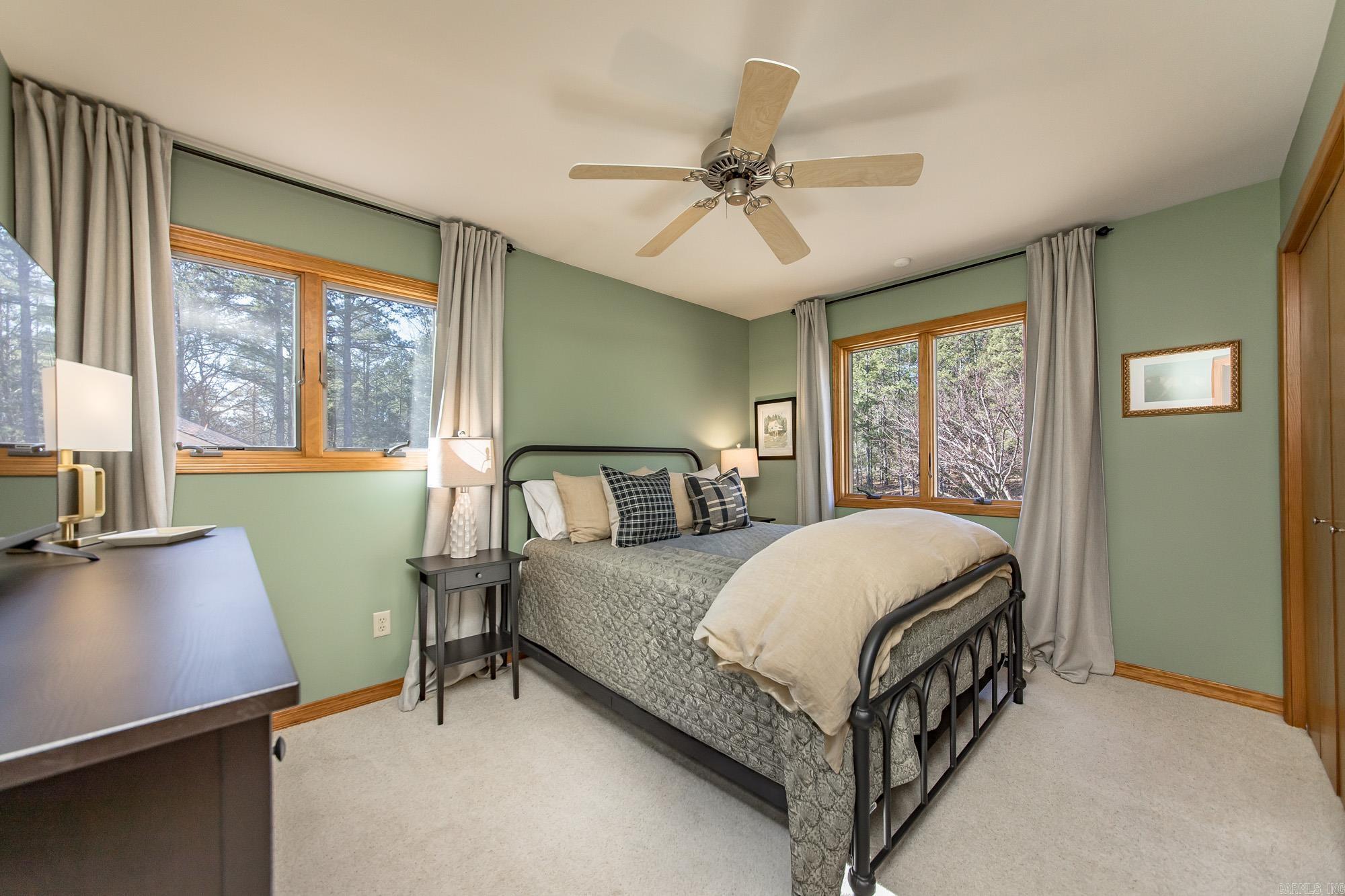 MOUNTAIN RANCH - Residential