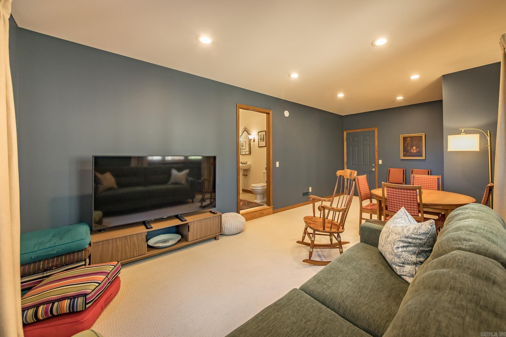 MOUNTAIN RANCH - Residential