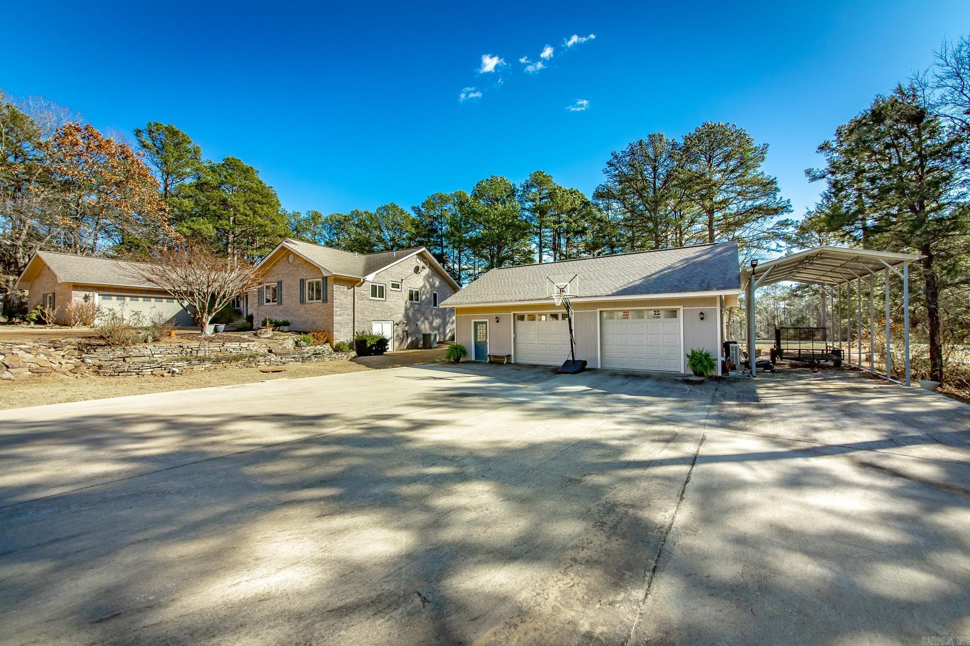 MOUNTAIN RANCH - Residential