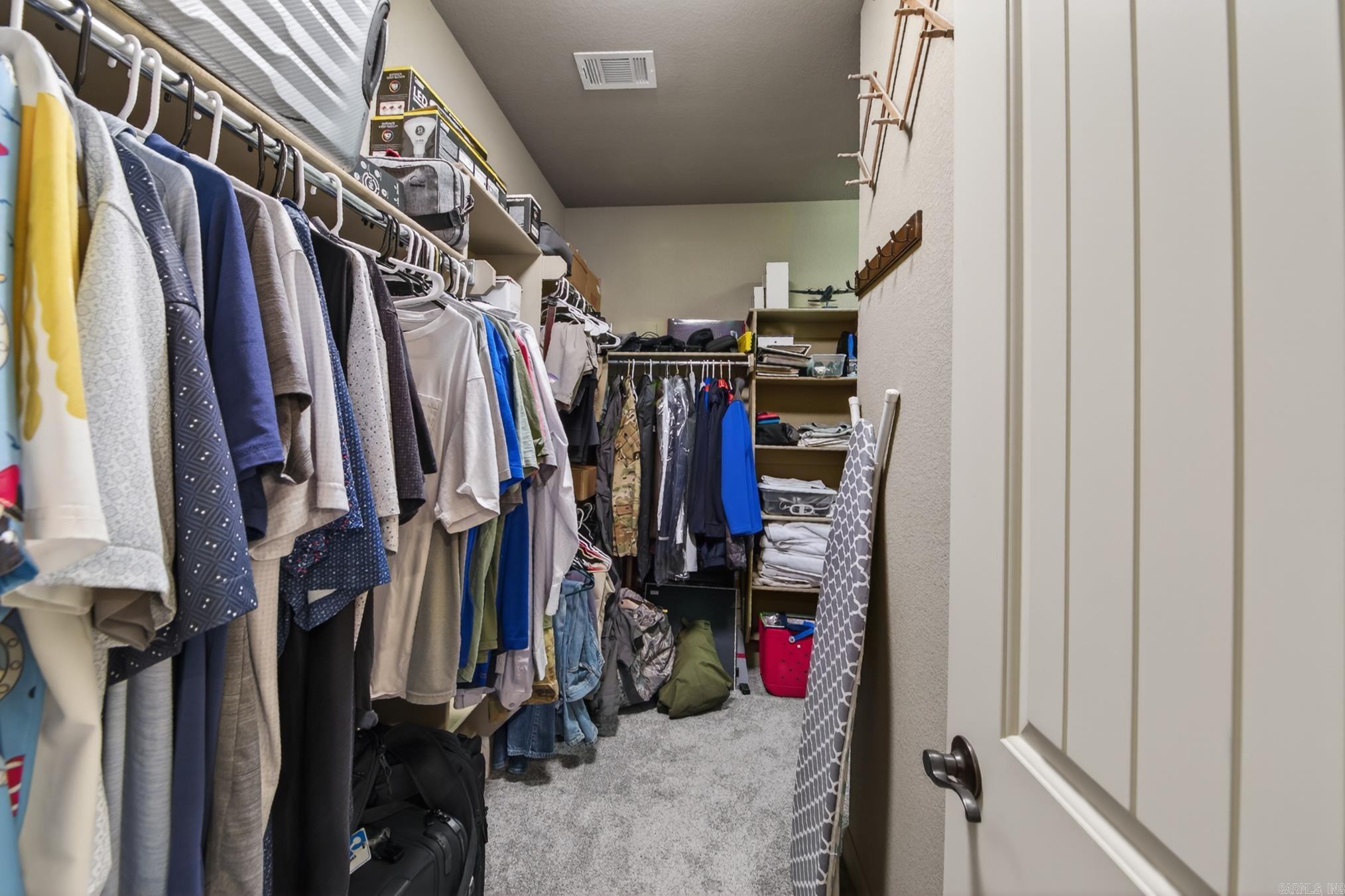 MILLERS CROSSING - Residential