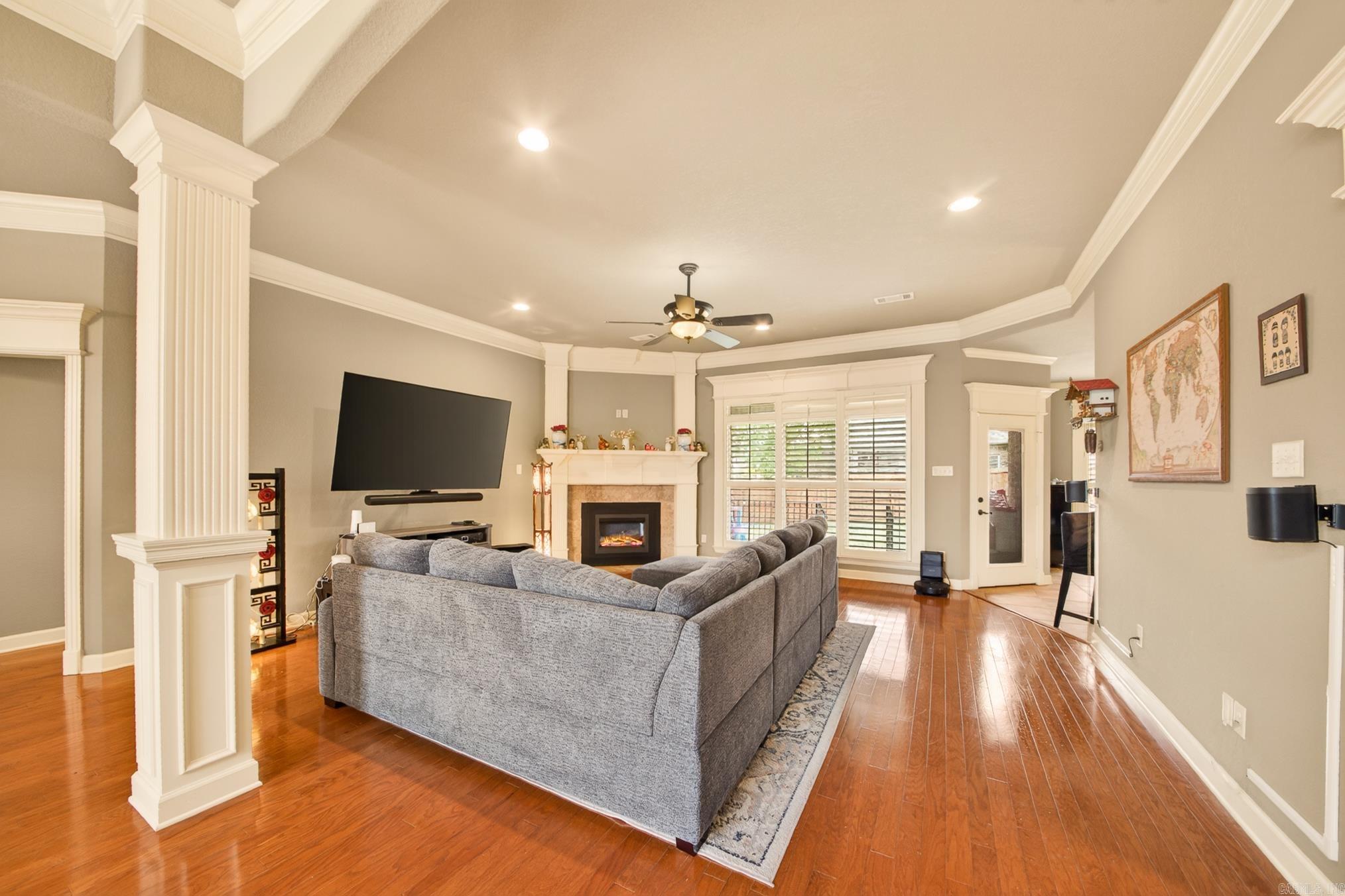 MILLERS CROSSING - Residential