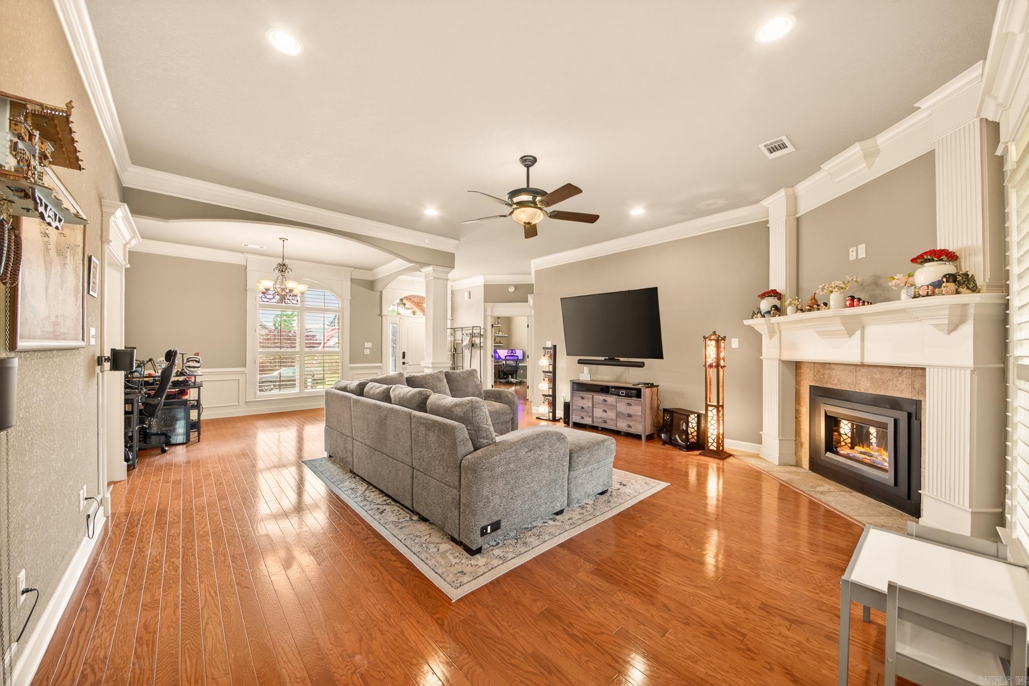 MILLERS CROSSING - Residential