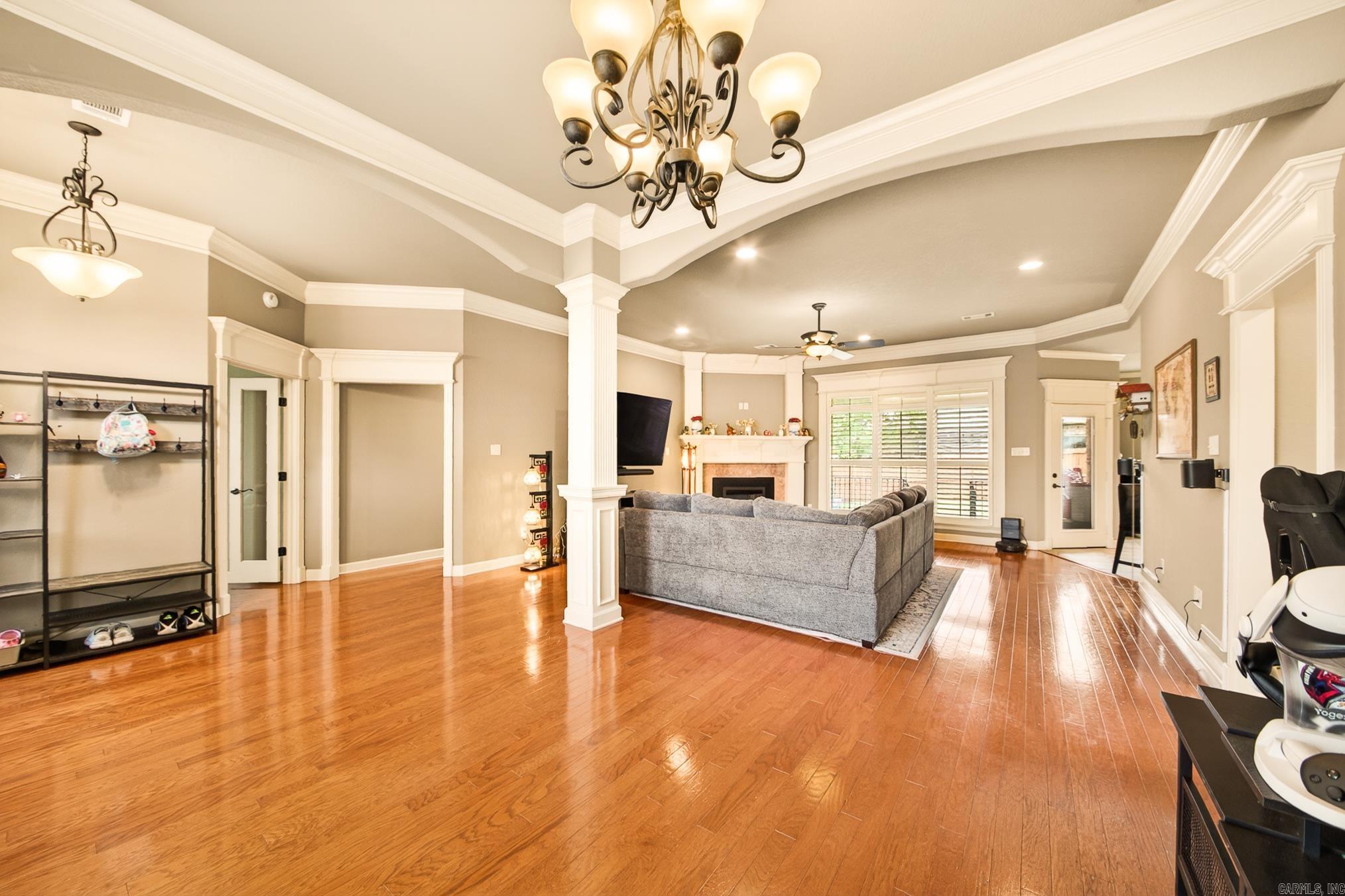 MILLERS CROSSING - Residential