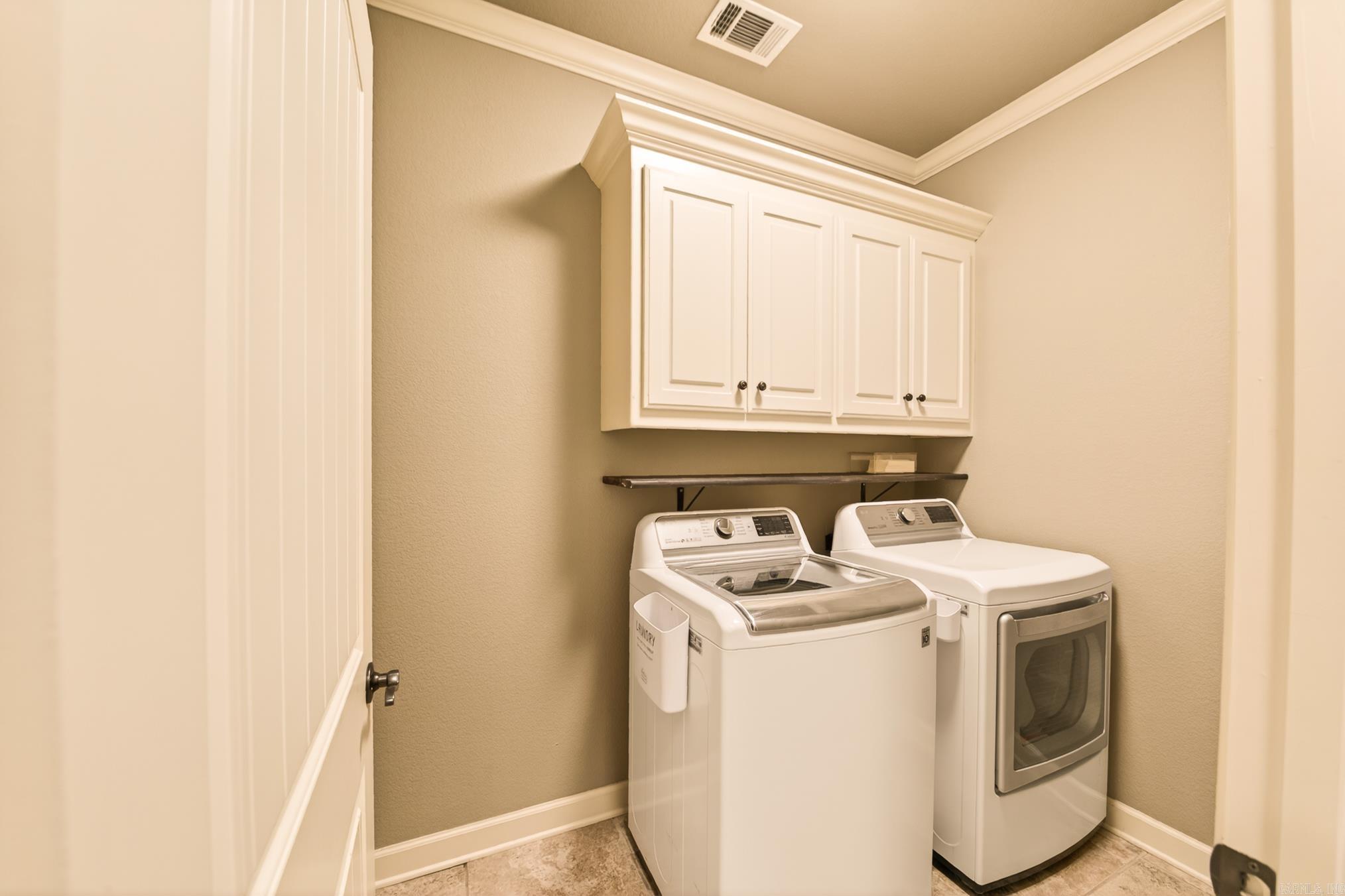 MILLERS CROSSING - Residential