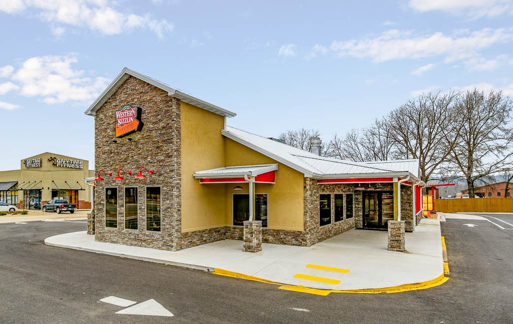 *See Agent Remarks* Located in the heart of Greenbrier! Currently houses a restaurant. This spacious 4200SF could be used for other types of business if desired. Call for list of equipment and further details.