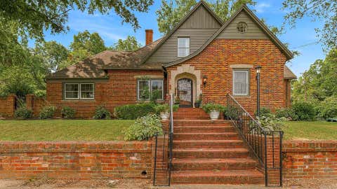 Photo of 537 Warner Avenue, Jonesboro, AR 72401 (MLS # 26031495)