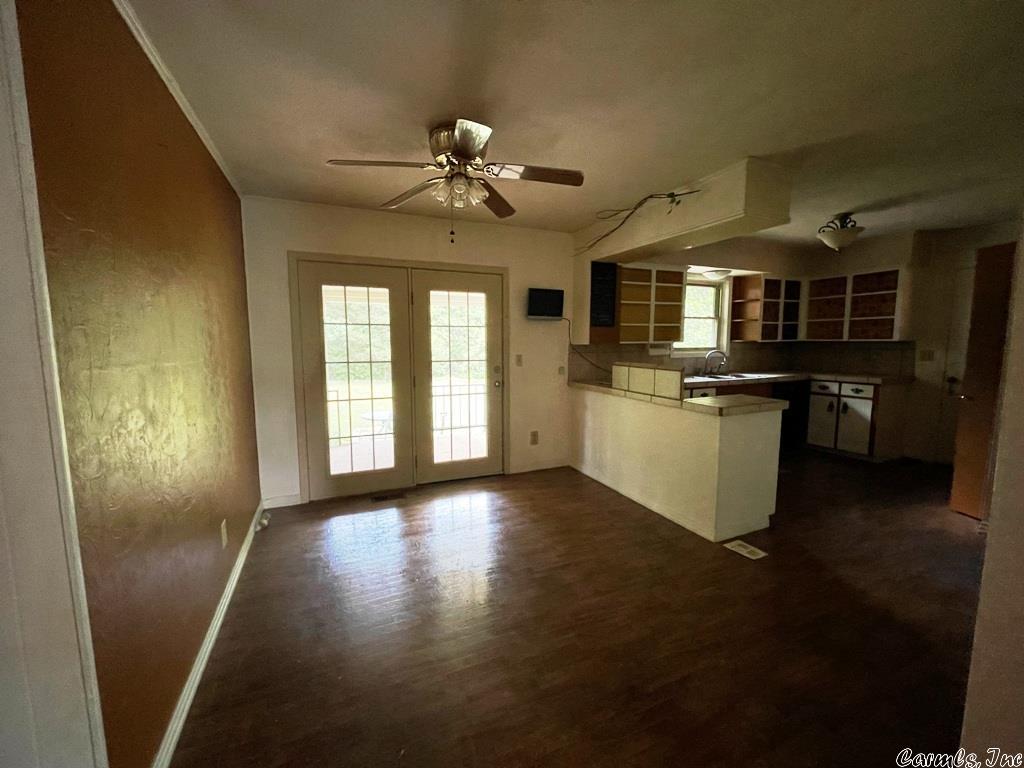 PIONEER PARK - Residential