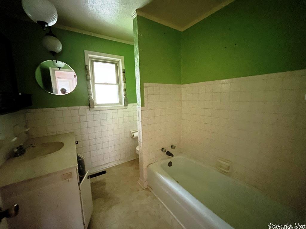 PIONEER PARK - Residential