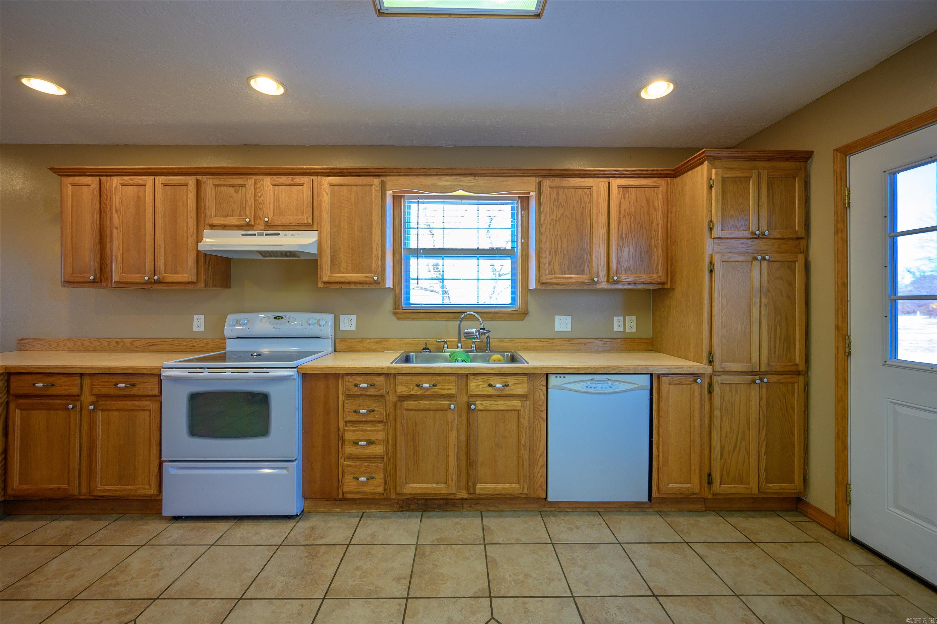 Newark M&B - Residential